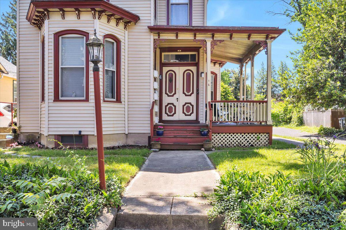 16 LINCOLN AVENUE 4