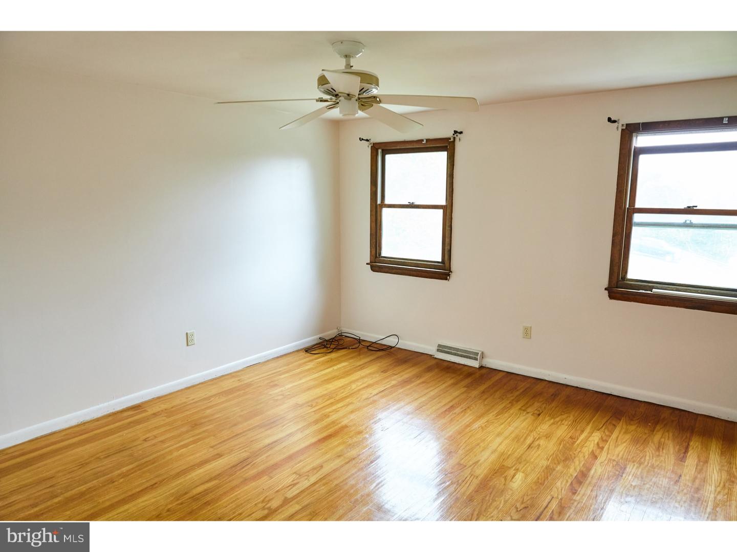 LARKIN KNOLL - Residential Lease