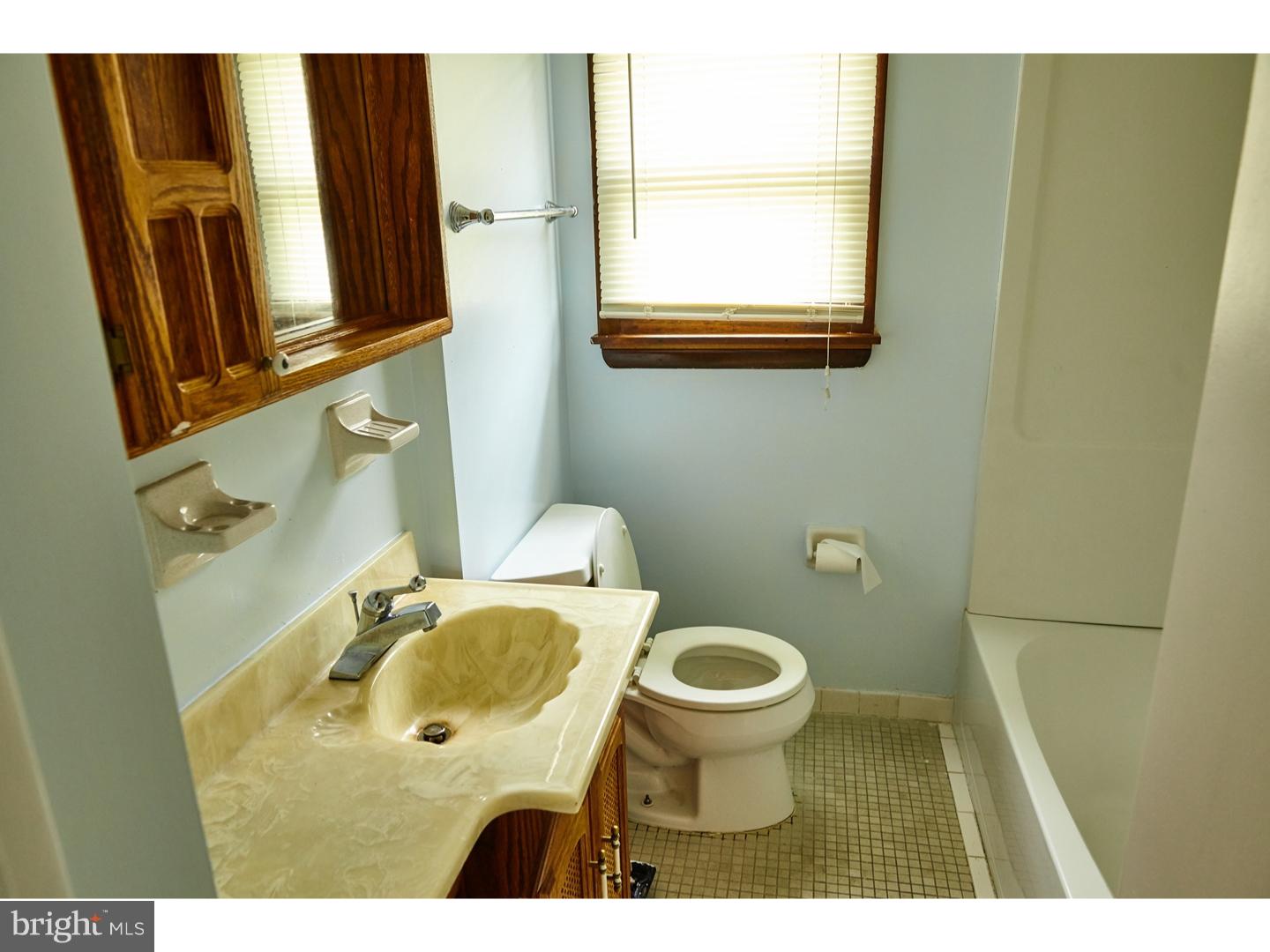 LARKIN KNOLL - Residential Lease