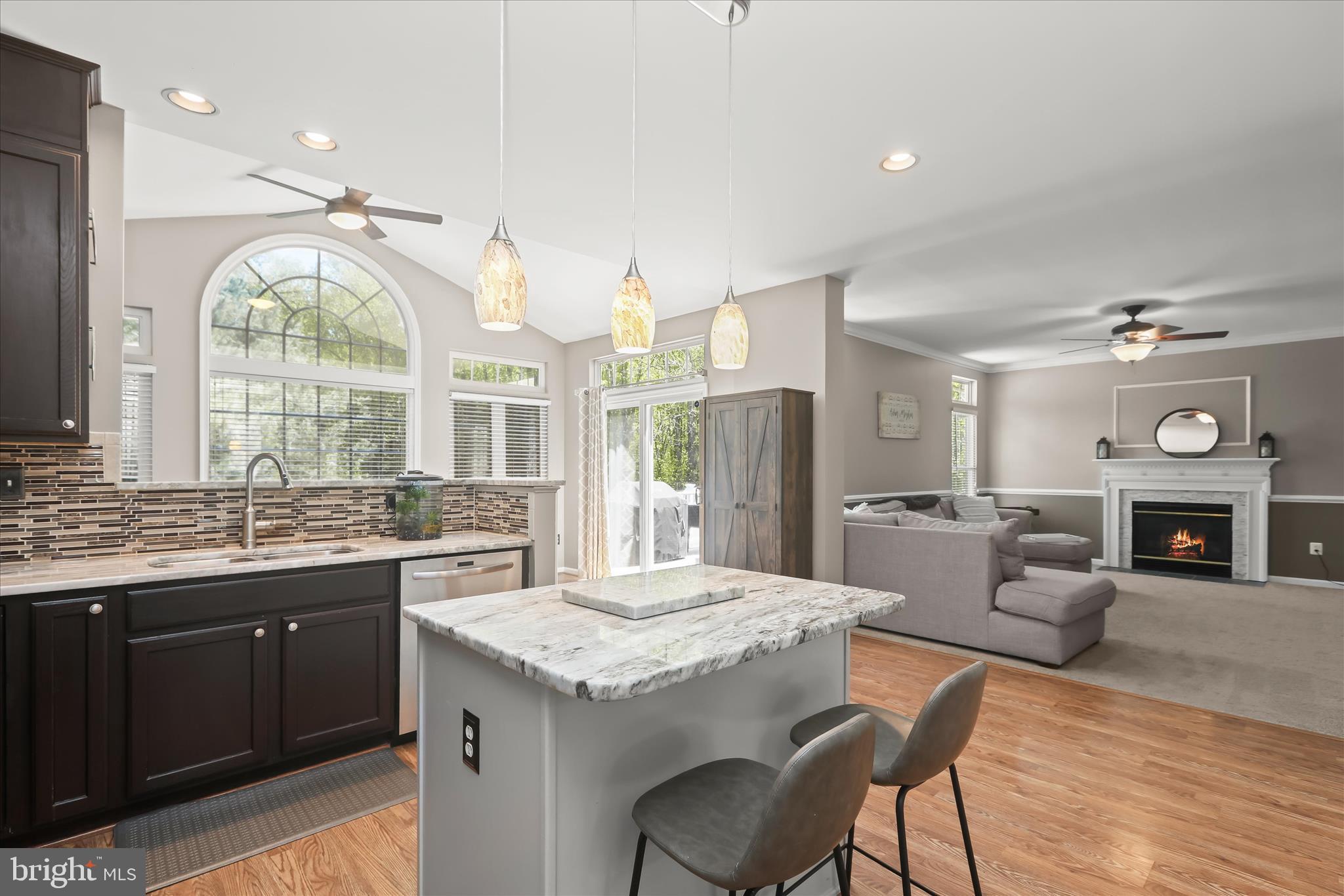 STONE MANOR - Residential