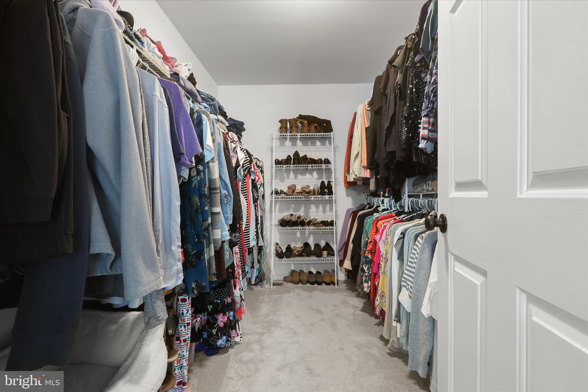 STONE MANOR - Residential