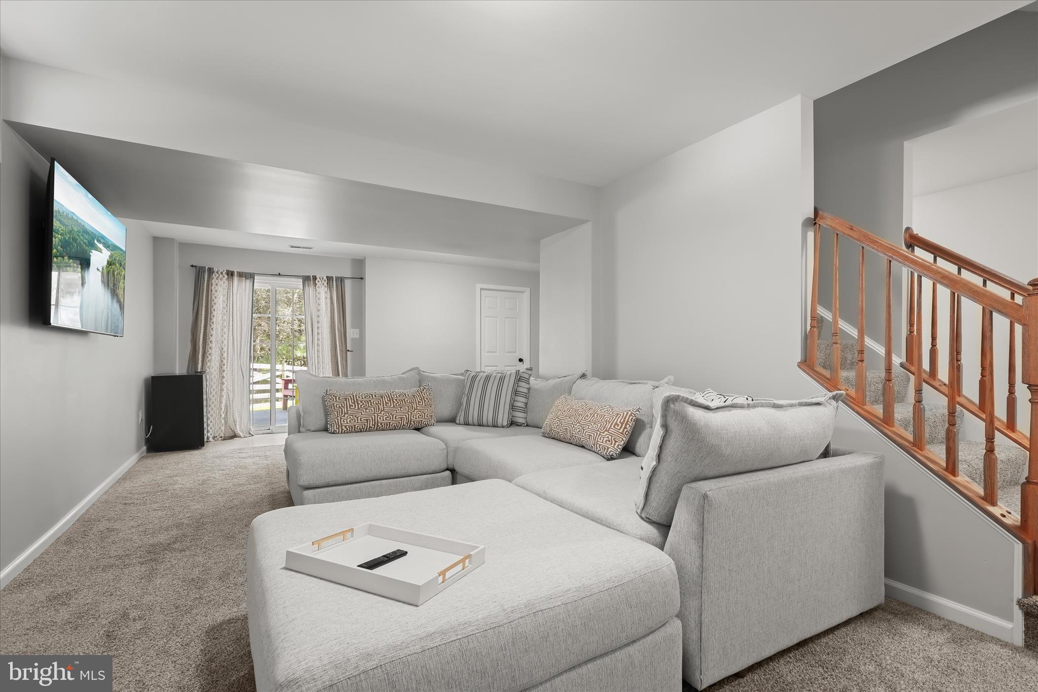 STONE MANOR - Residential