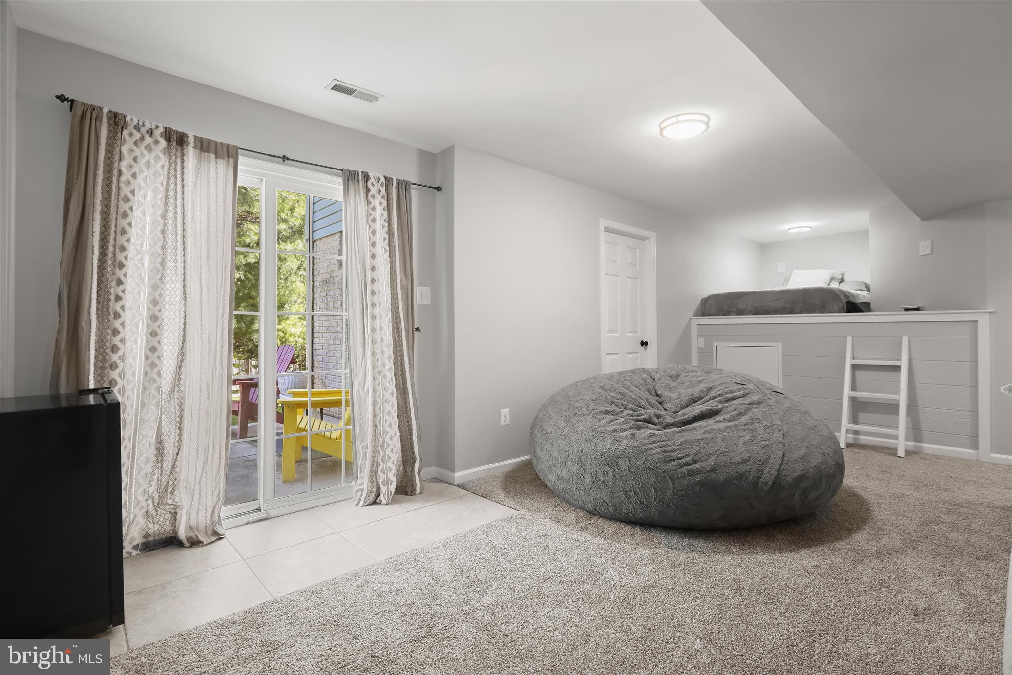 STONE MANOR - Residential