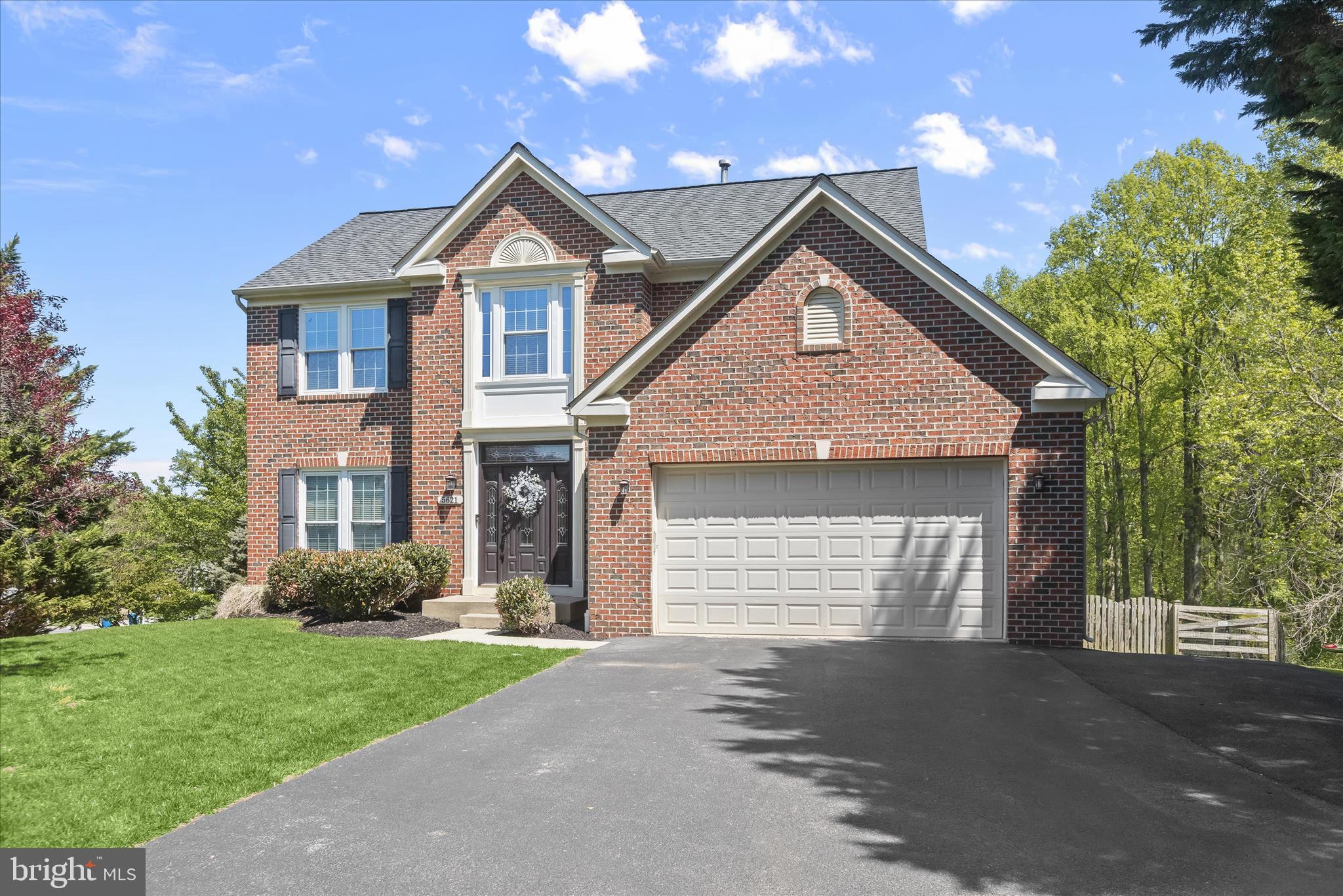 STONE MANOR - Residential