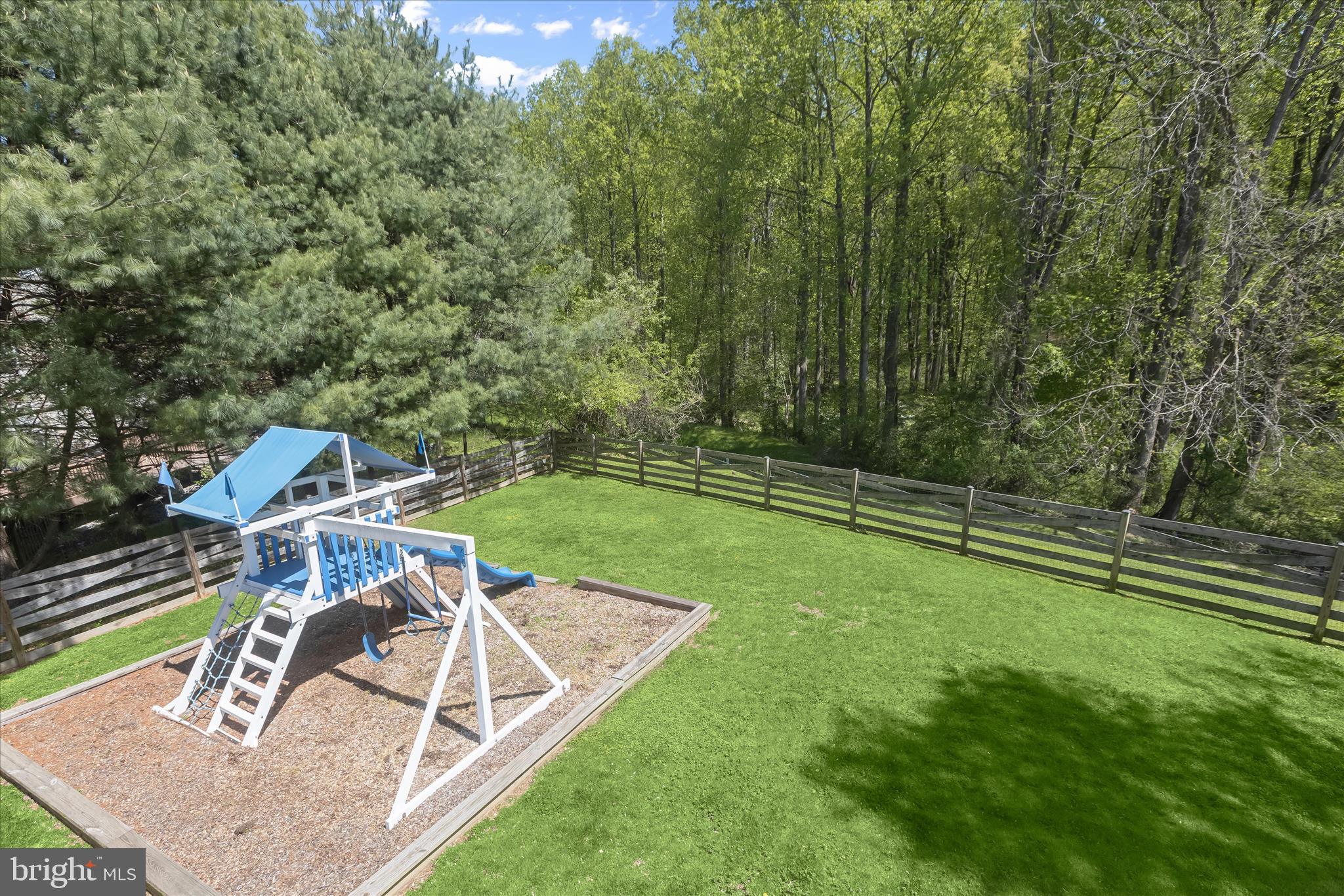 STONE MANOR - Residential