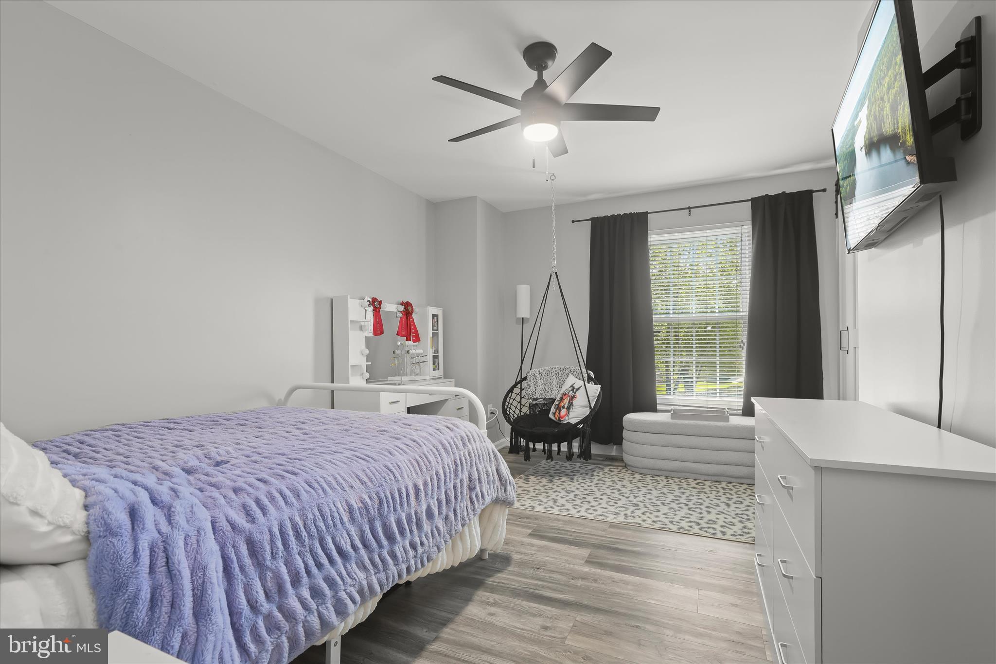 STONE MANOR - Residential