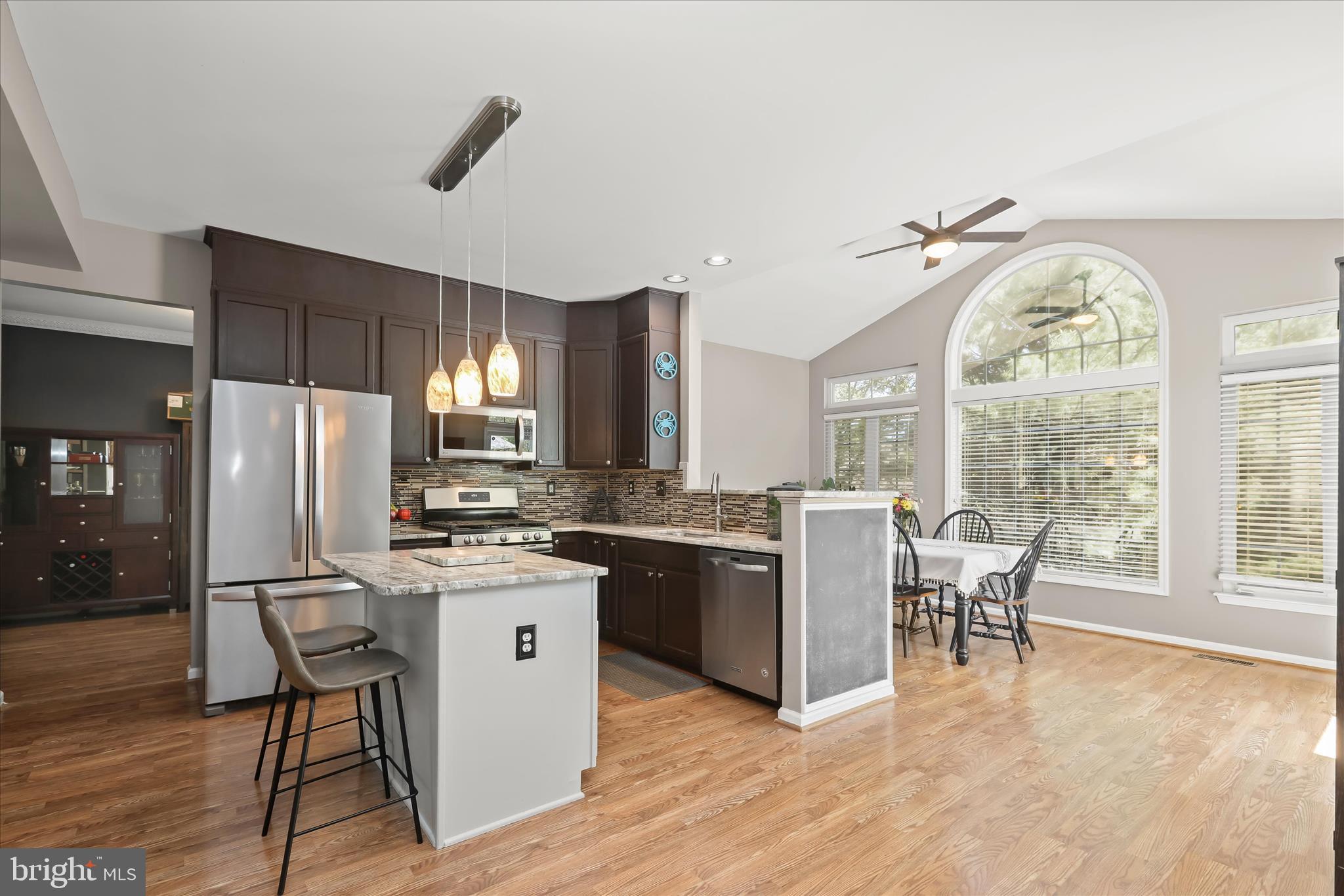 STONE MANOR - Residential