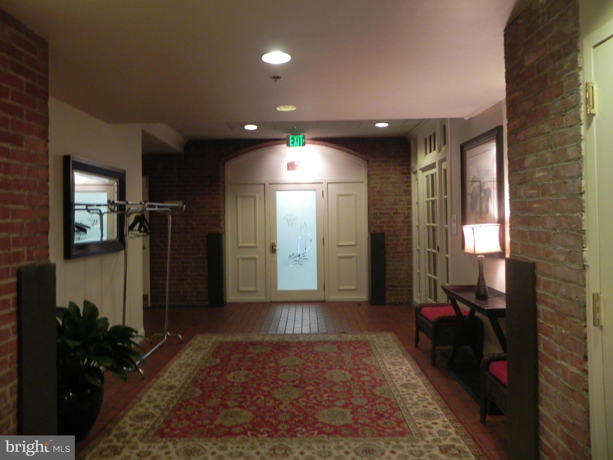 HENDERSON'S WHARF - Residential Lease