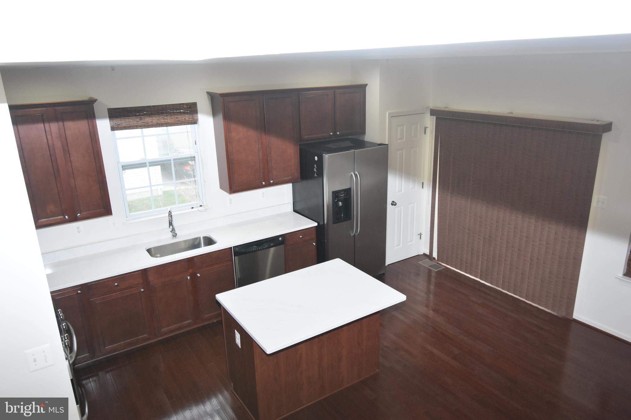 MISSION PLACE - Residential Lease