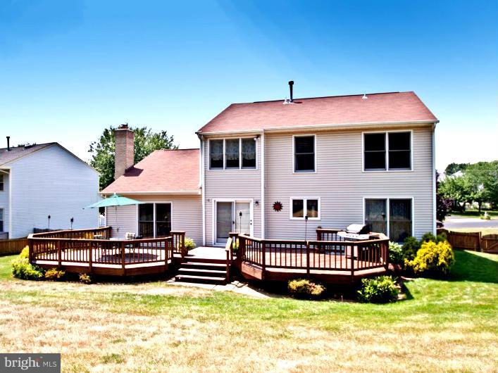 LEE MANOR - Residential