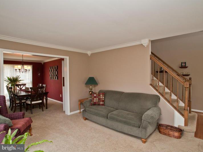 LEE MANOR - Residential