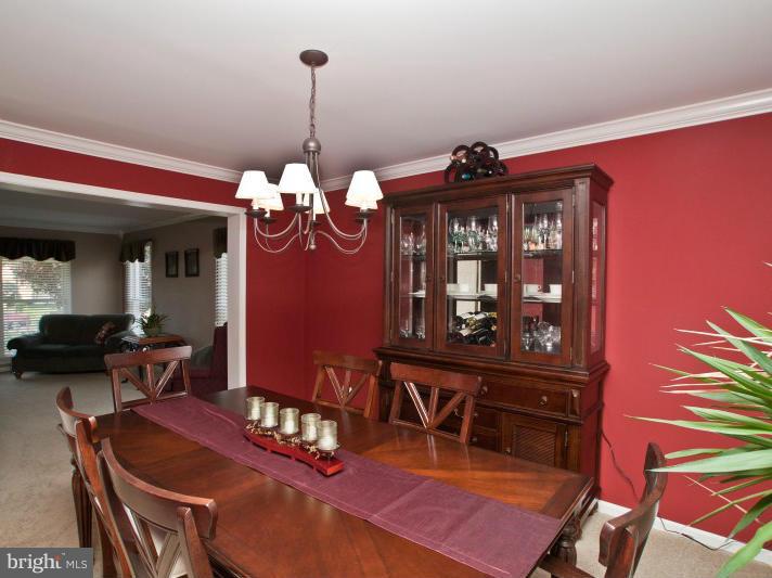 LEE MANOR - Residential