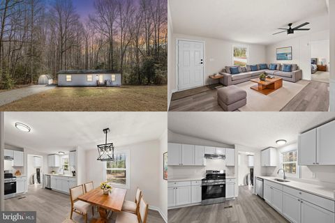 Photo of 7309 Red Feather Lane, SPOTSYLVANIA, VA 22551 (MLS # VASP2039762)