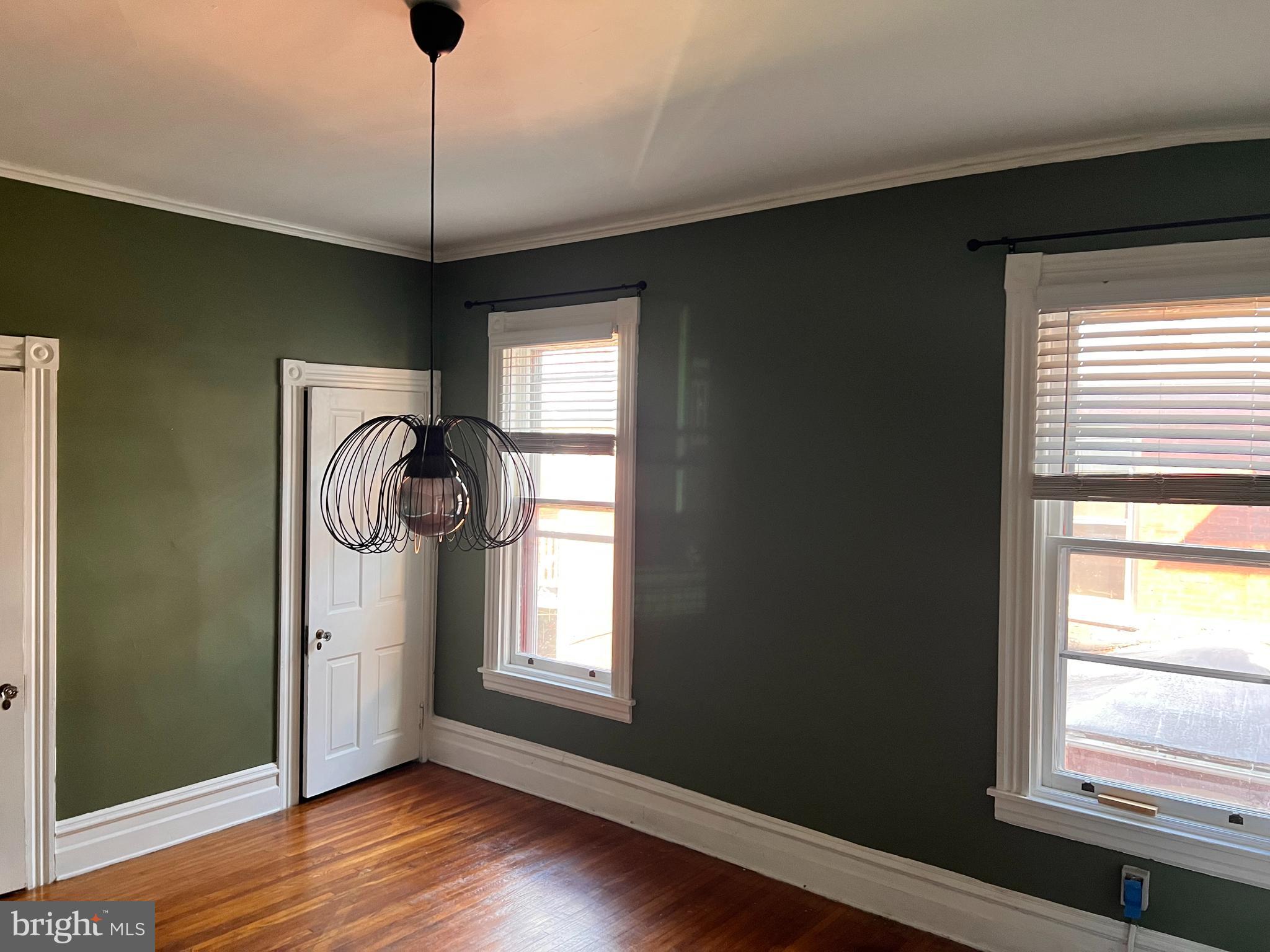 CHESTNUT HILL - Residential Lease