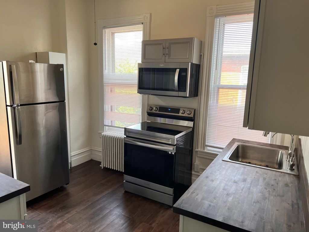 Photo of 627 W Chestnut Street #A, LANCASTER, PA 17603 (MLS # PALA2077238)