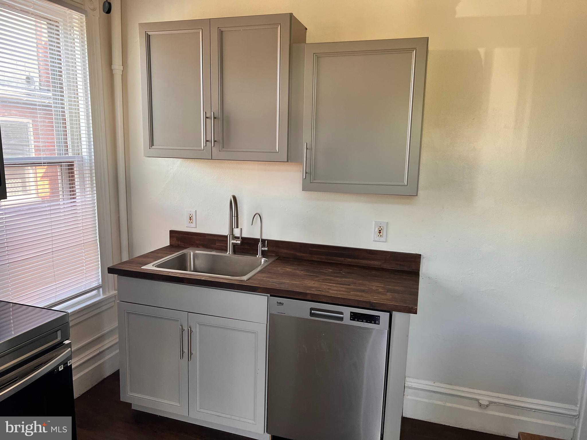 CHESTNUT HILL - Residential Lease