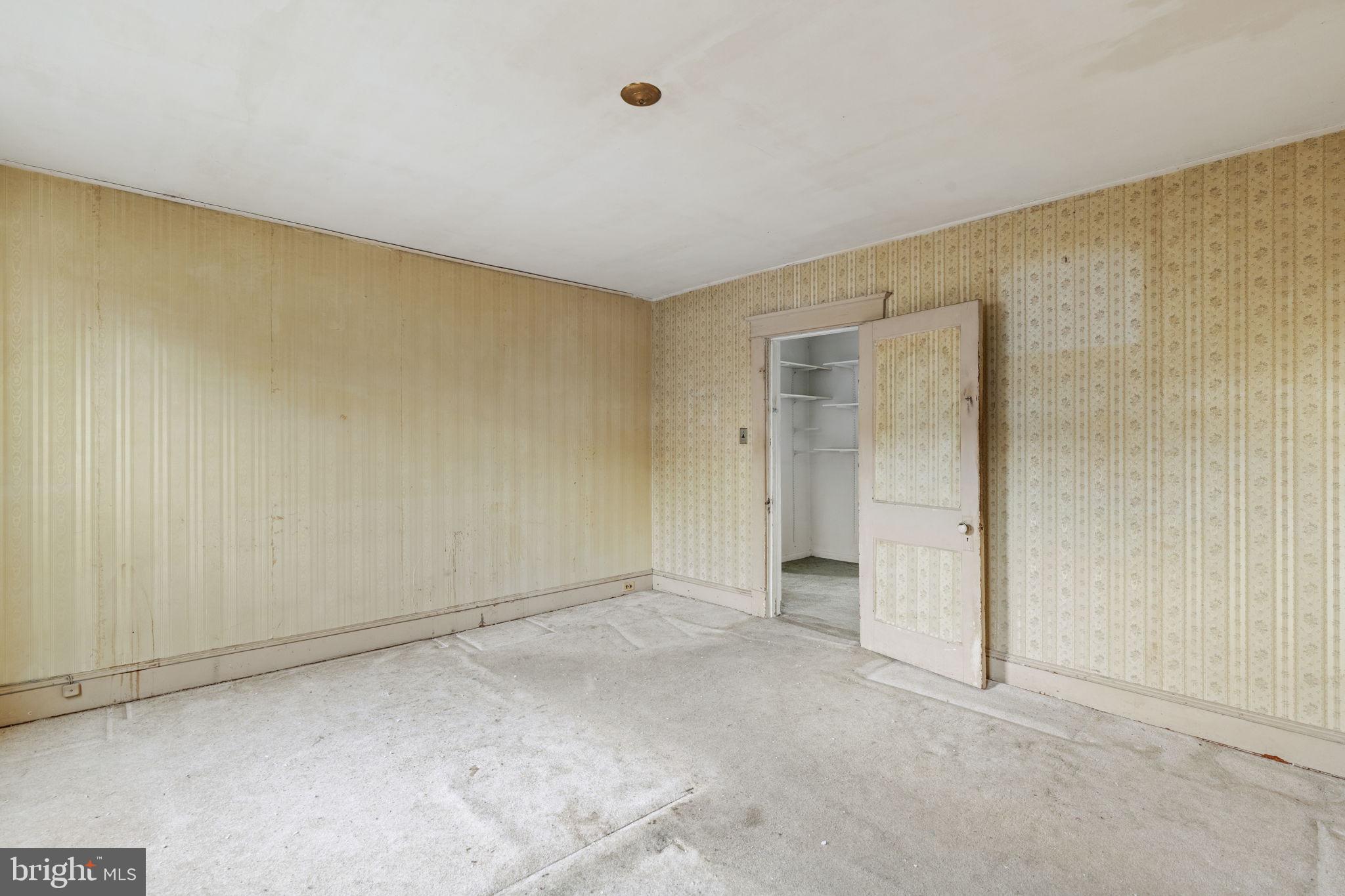 LINGANORE - Residential