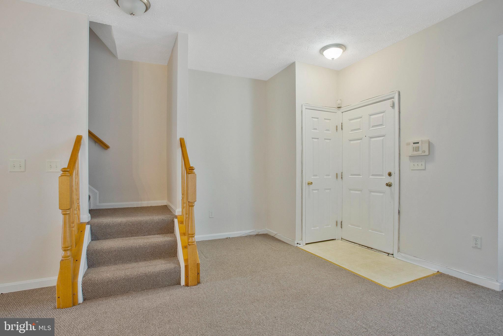 VISTA GARDENS PLAT 1> - Residential Lease