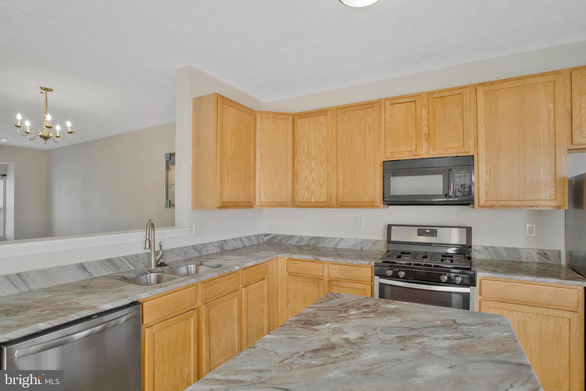 VISTA GARDENS PLAT 1> - Residential Lease