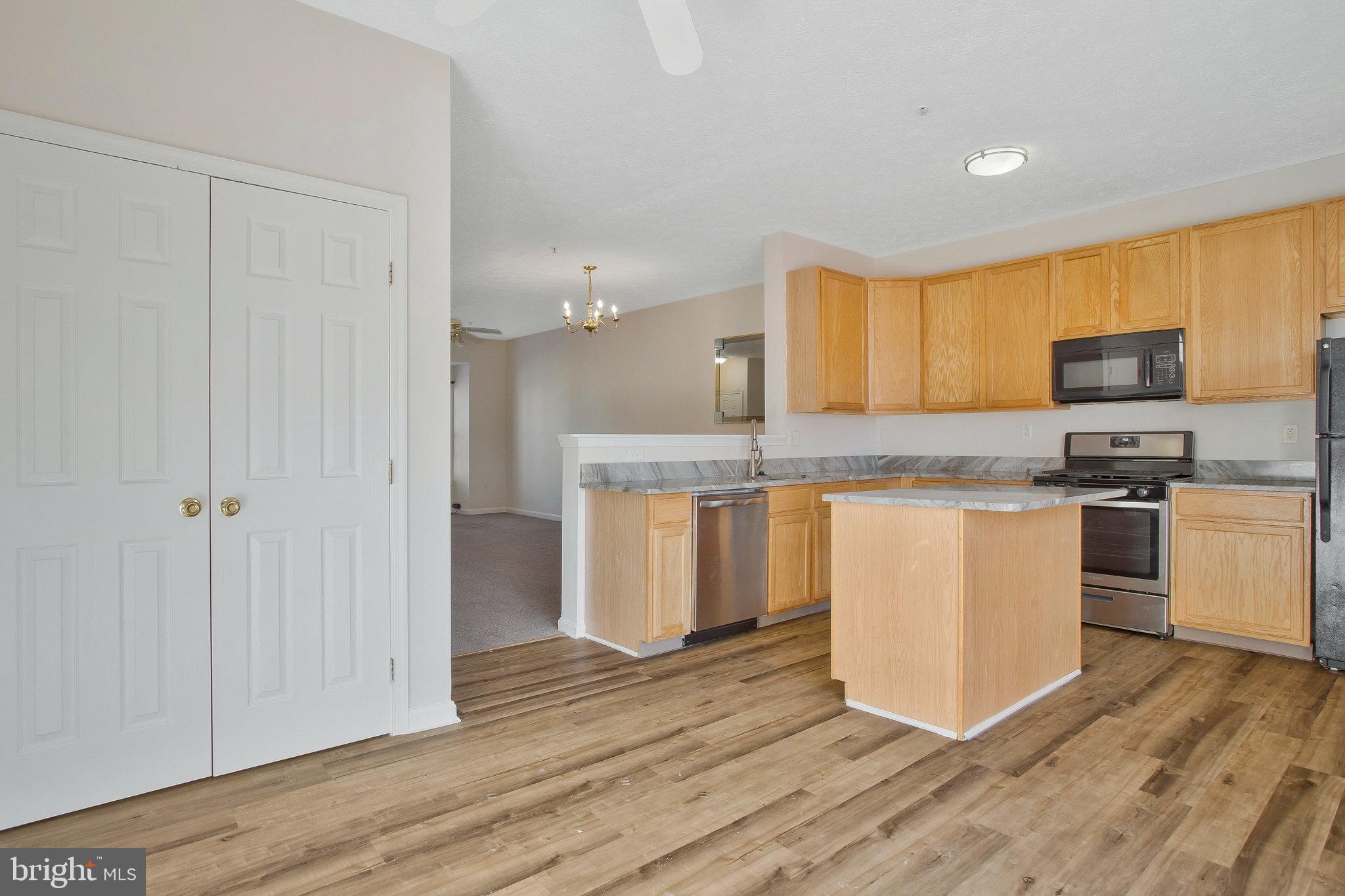 VISTA GARDENS PLAT 1> - Residential Lease