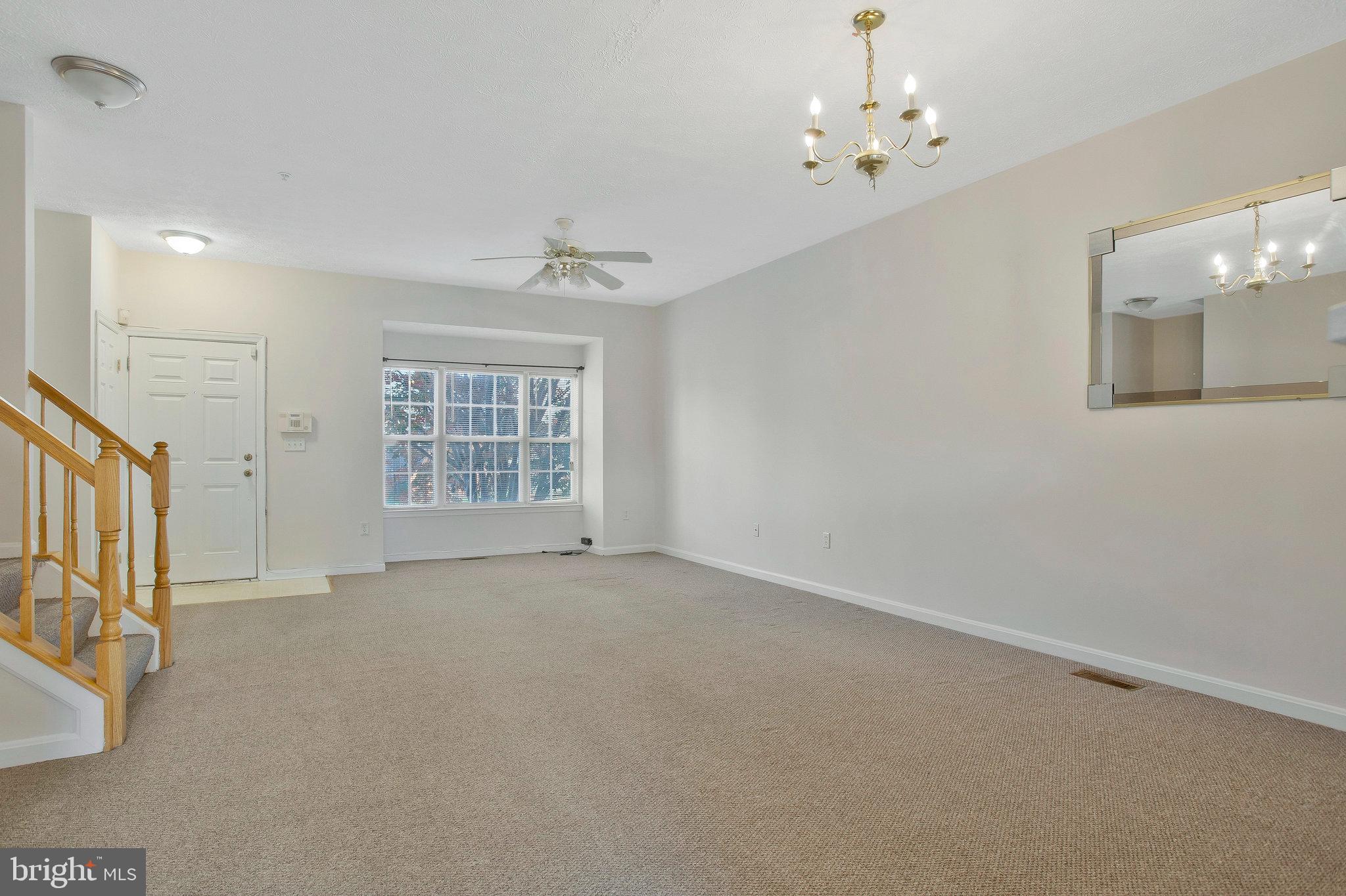 VISTA GARDENS PLAT 1> - Residential Lease