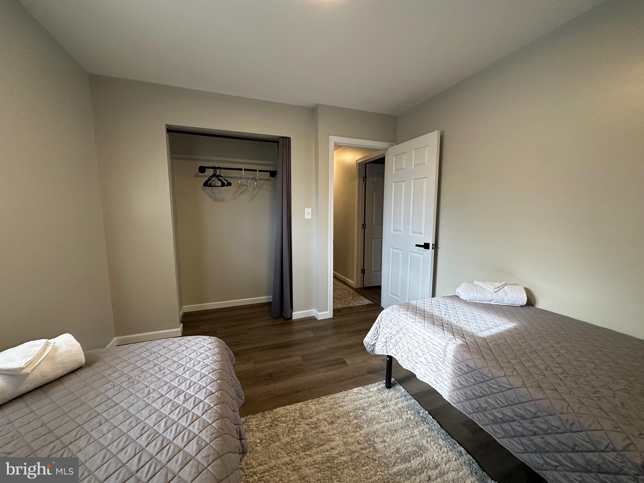 BOTANY WOODS - Residential