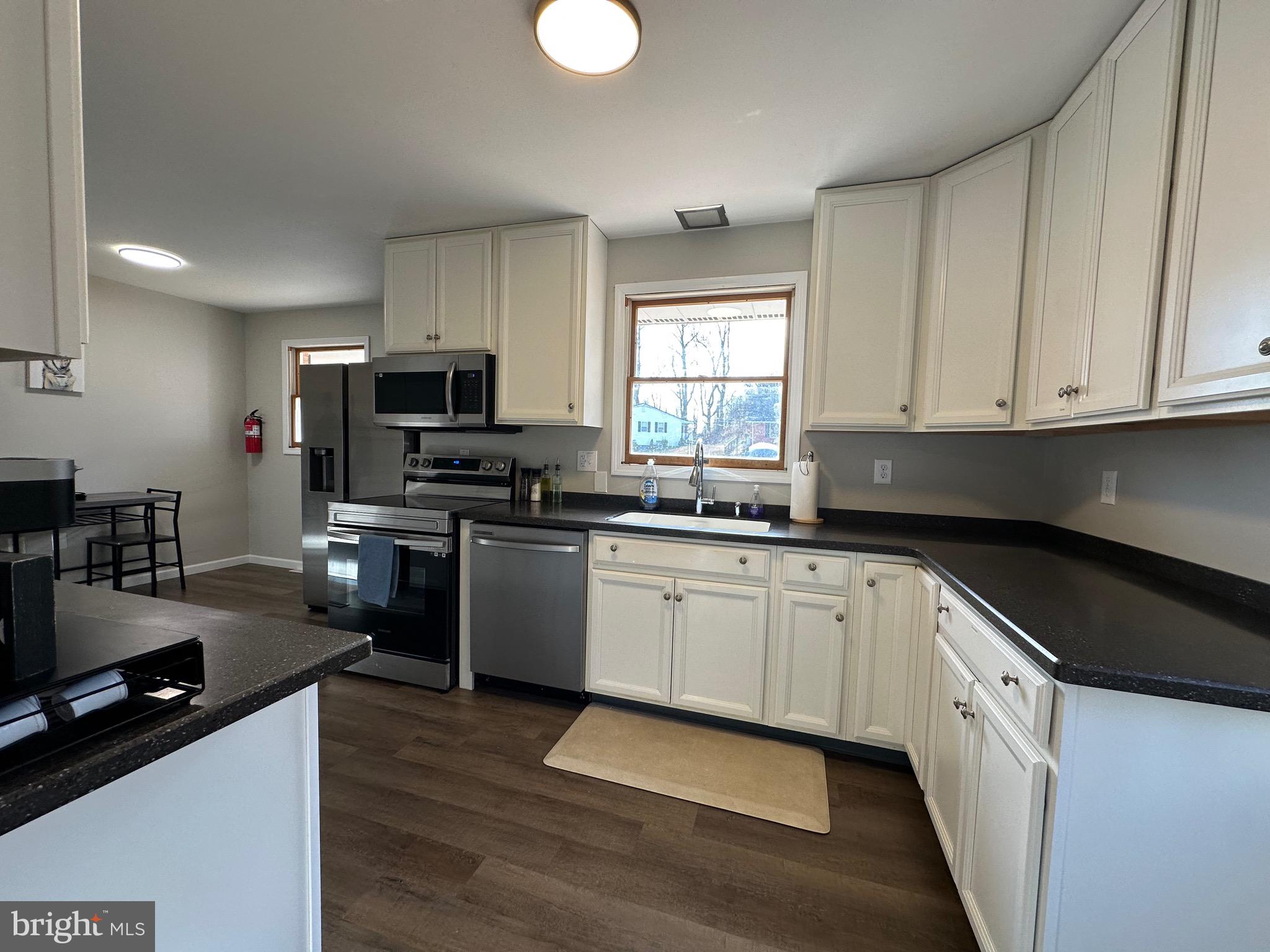 BOTANY WOODS - Residential