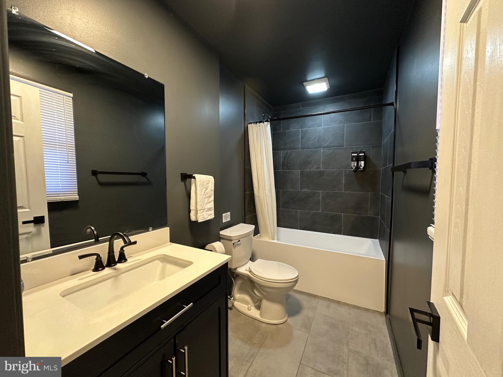 BOTANY WOODS - Residential