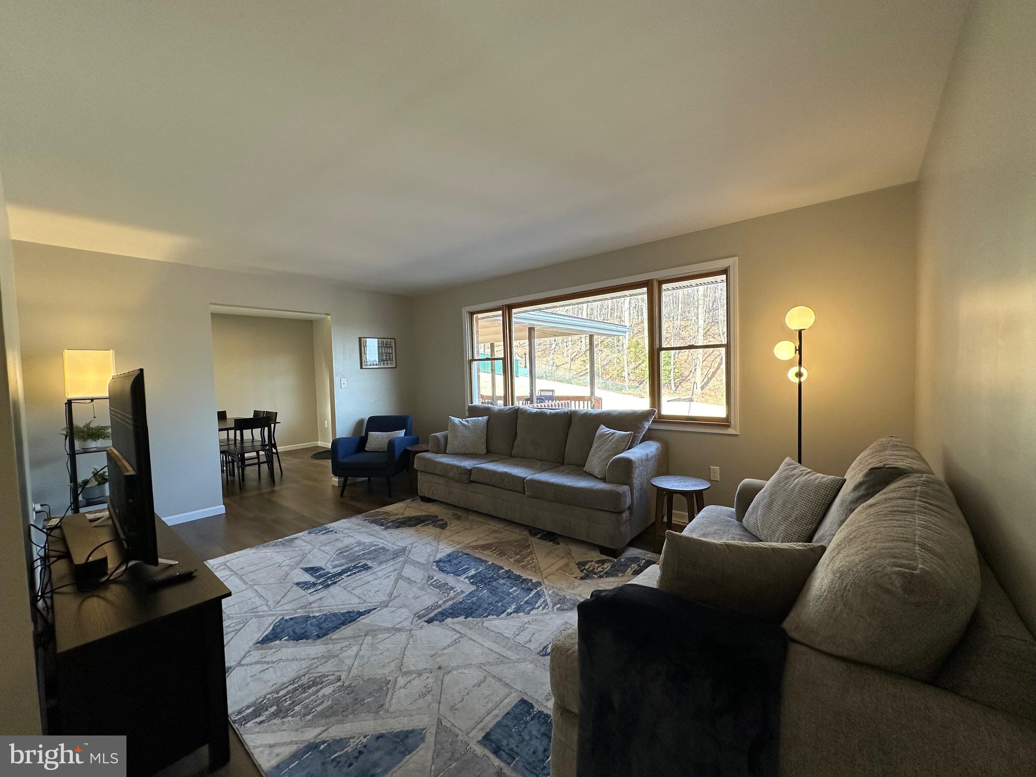 BOTANY WOODS - Residential