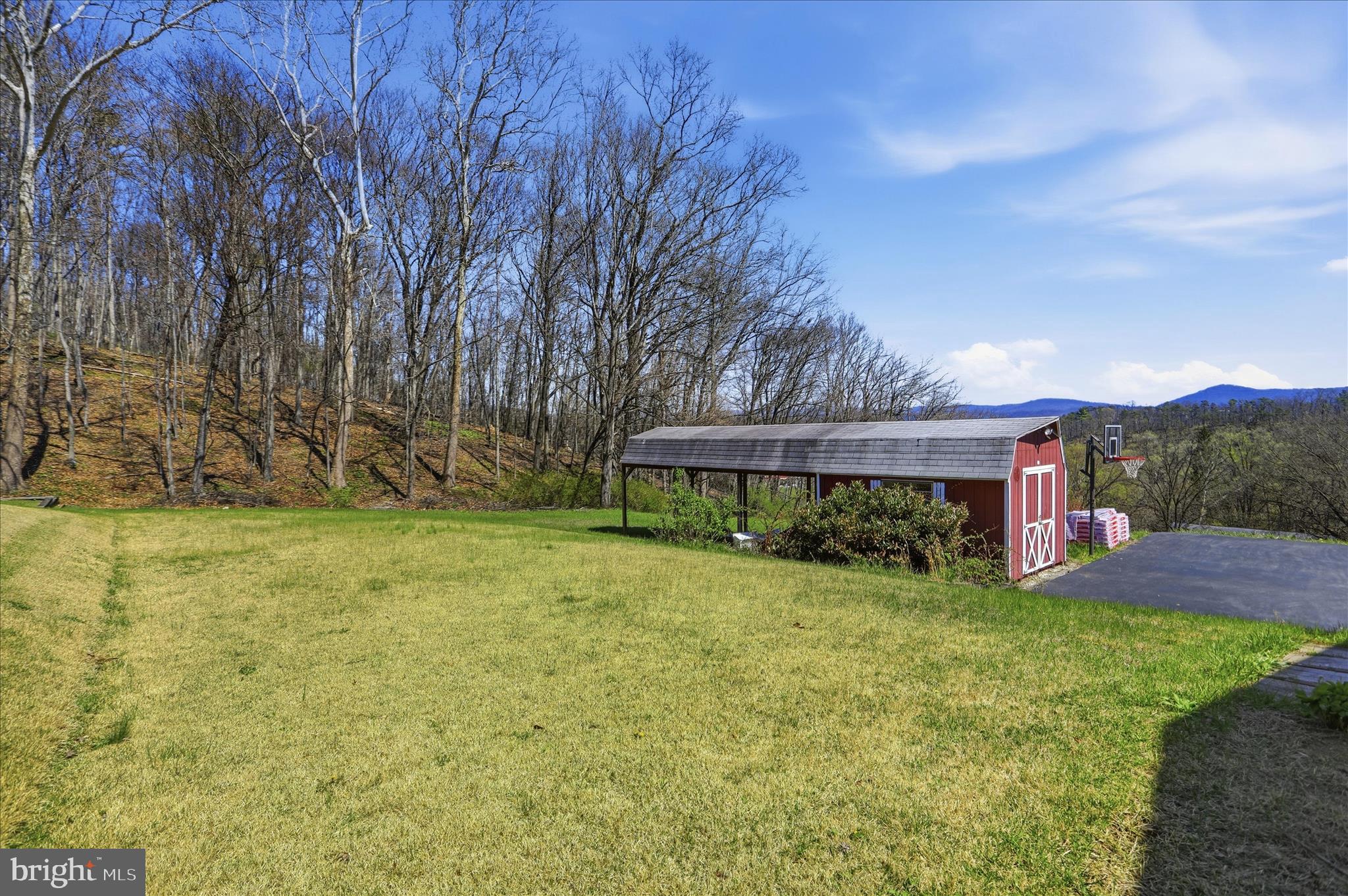 BOTANY WOODS - Residential