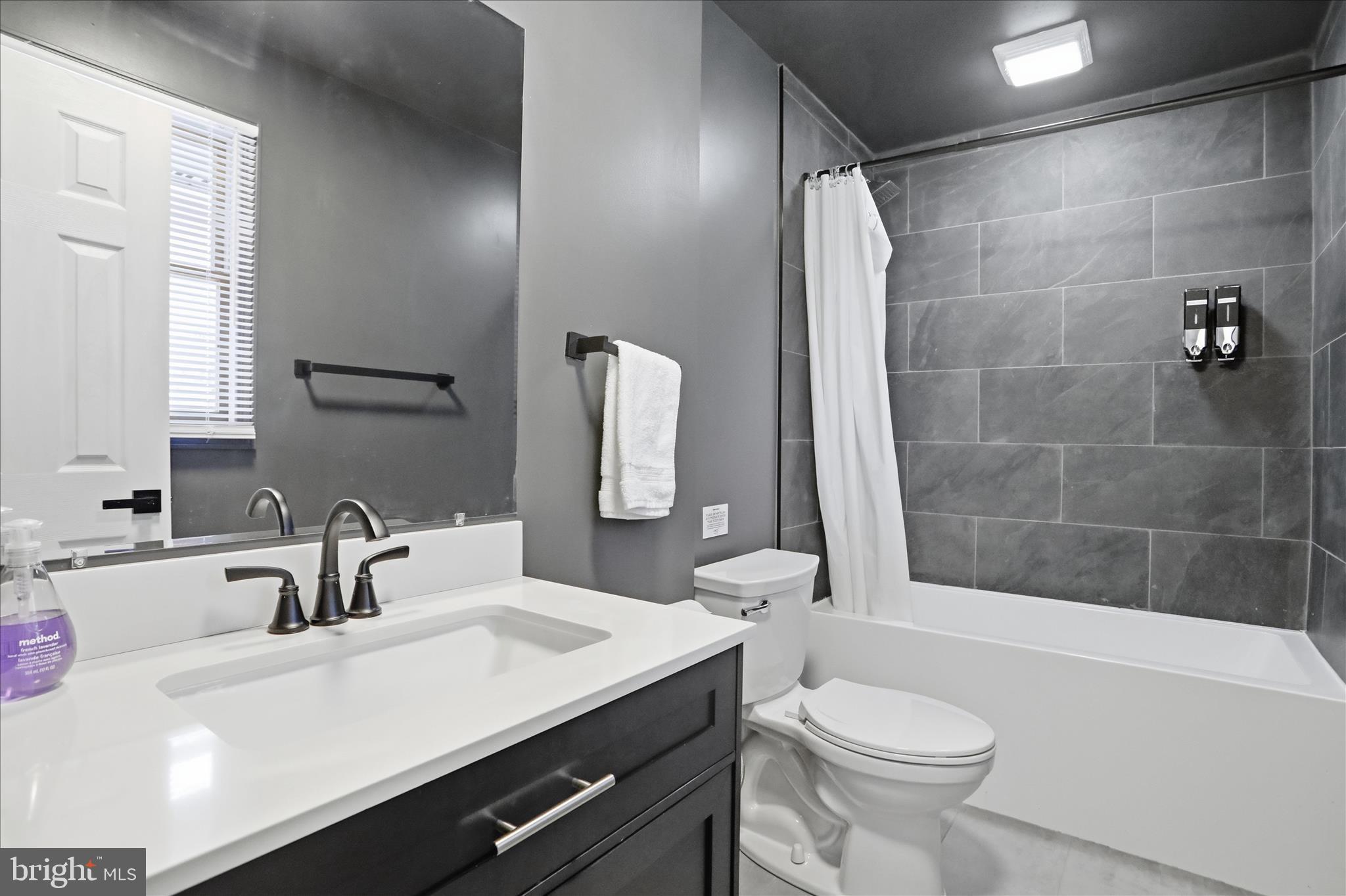 BOTANY WOODS - Residential