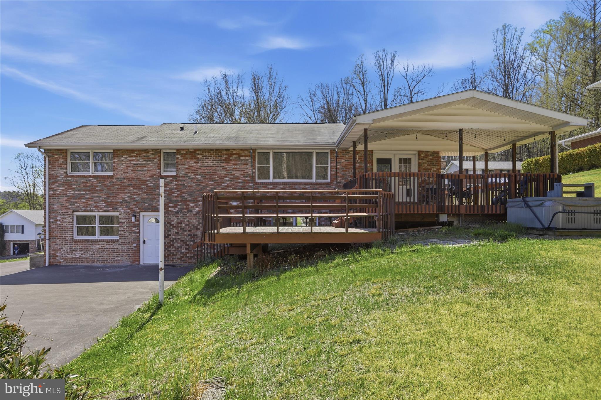 BOTANY WOODS - Residential