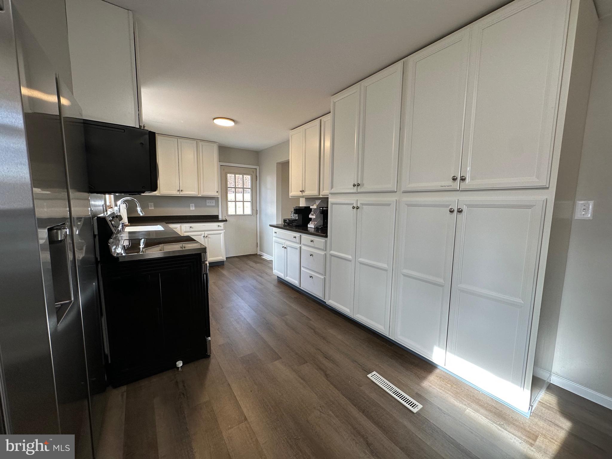 BOTANY WOODS - Residential