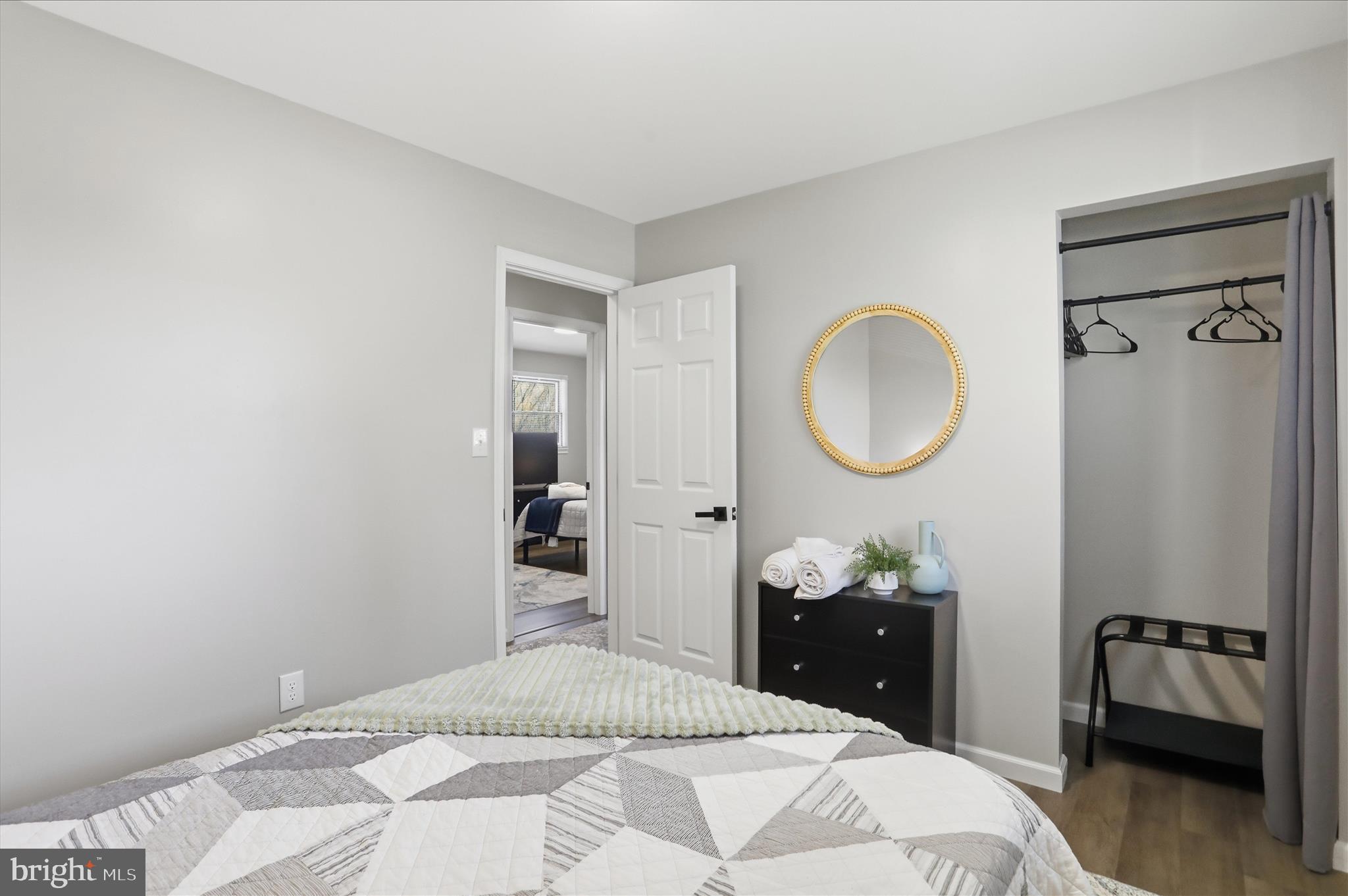 BOTANY WOODS - Residential