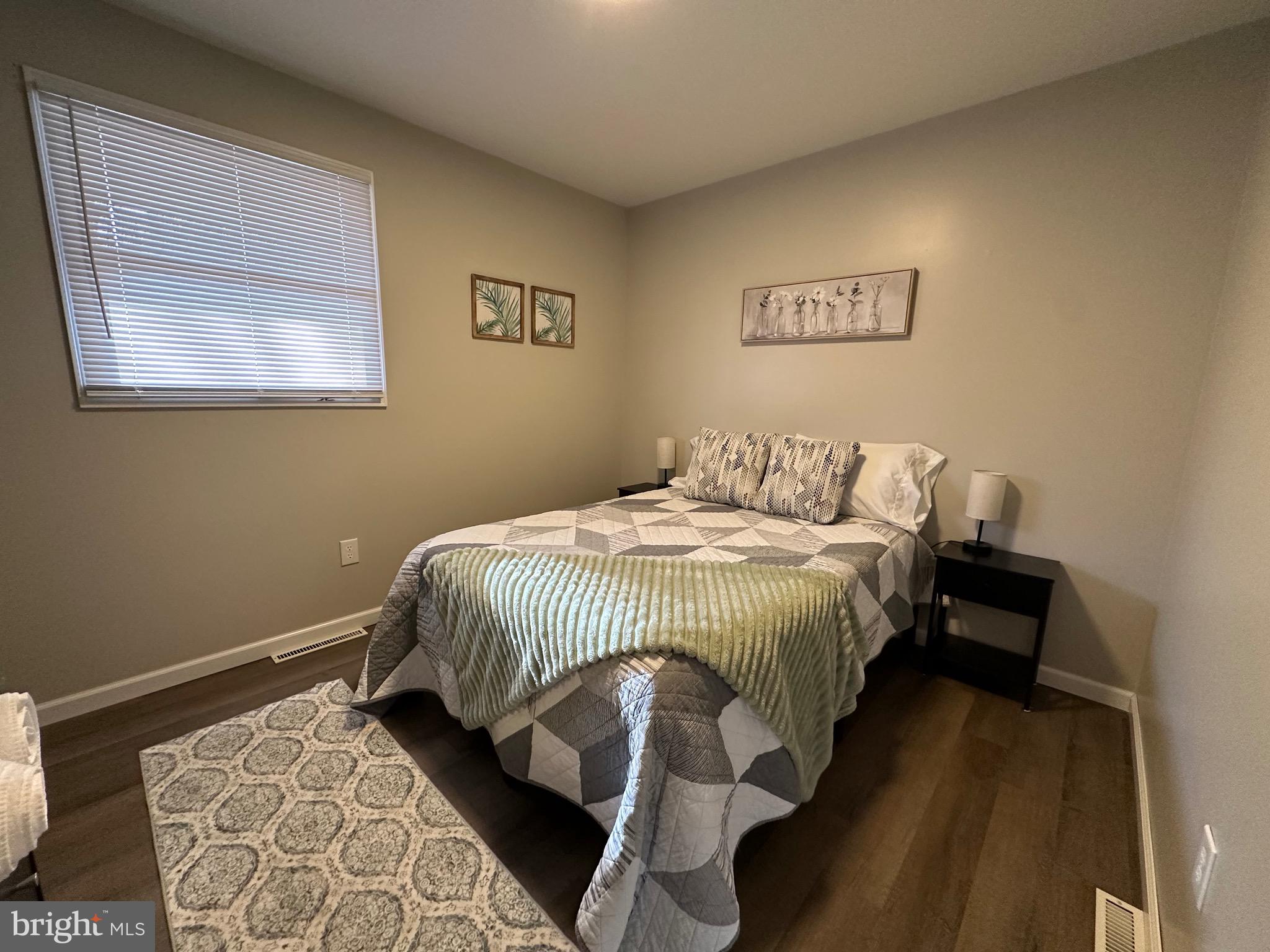 BOTANY WOODS - Residential