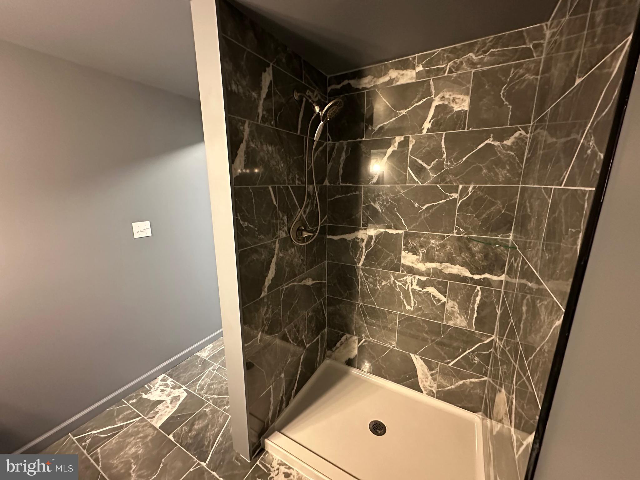 BOTANY WOODS - Residential