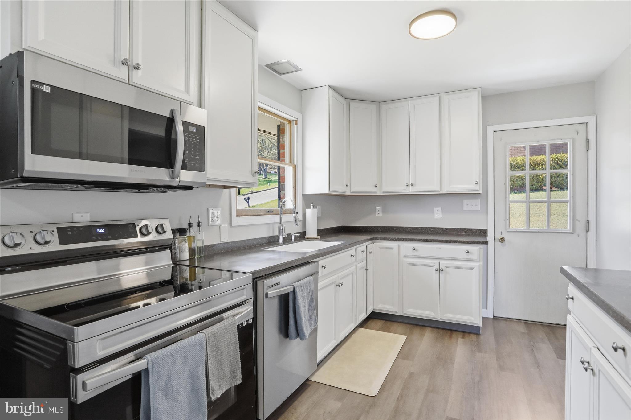 BOTANY WOODS - Residential