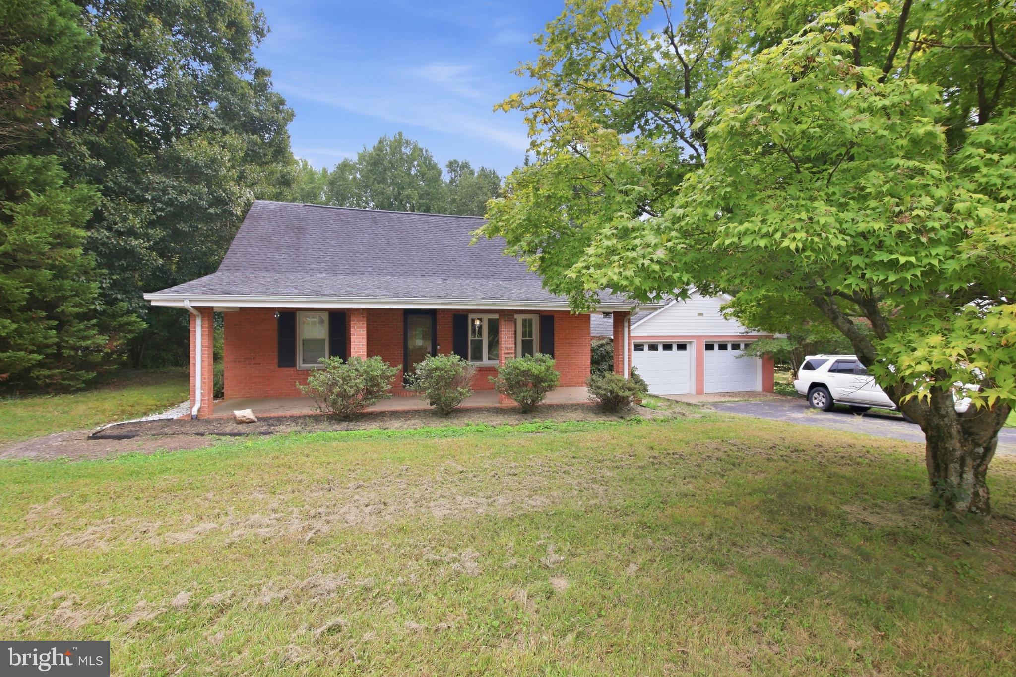 21 SNELLINGS LANE