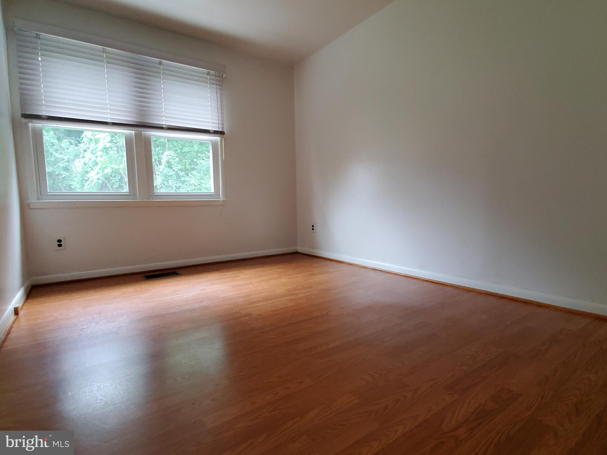 PARK GLEN HEIGHTS - Residential Lease