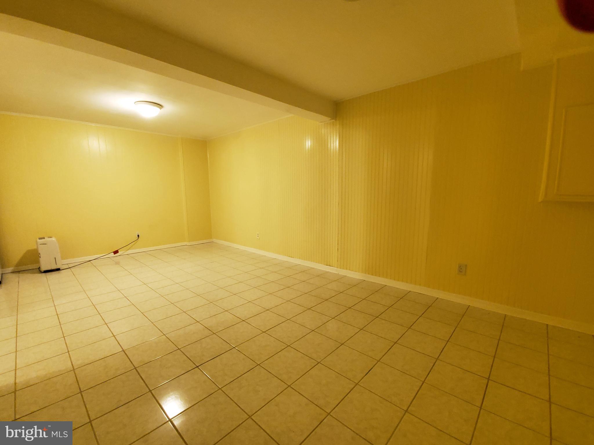 PARK GLEN HEIGHTS - Residential Lease