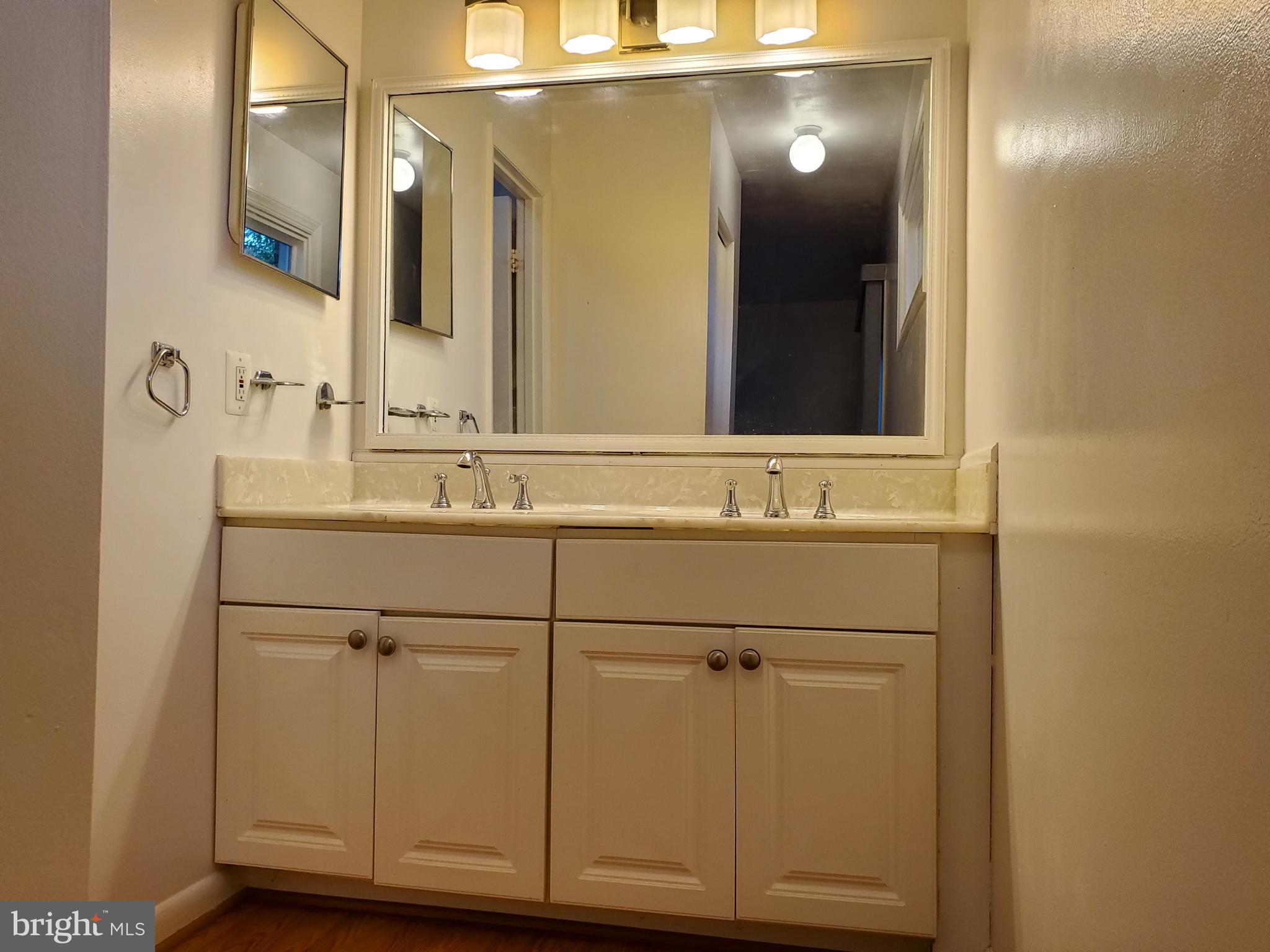 PARK GLEN HEIGHTS - Residential Lease