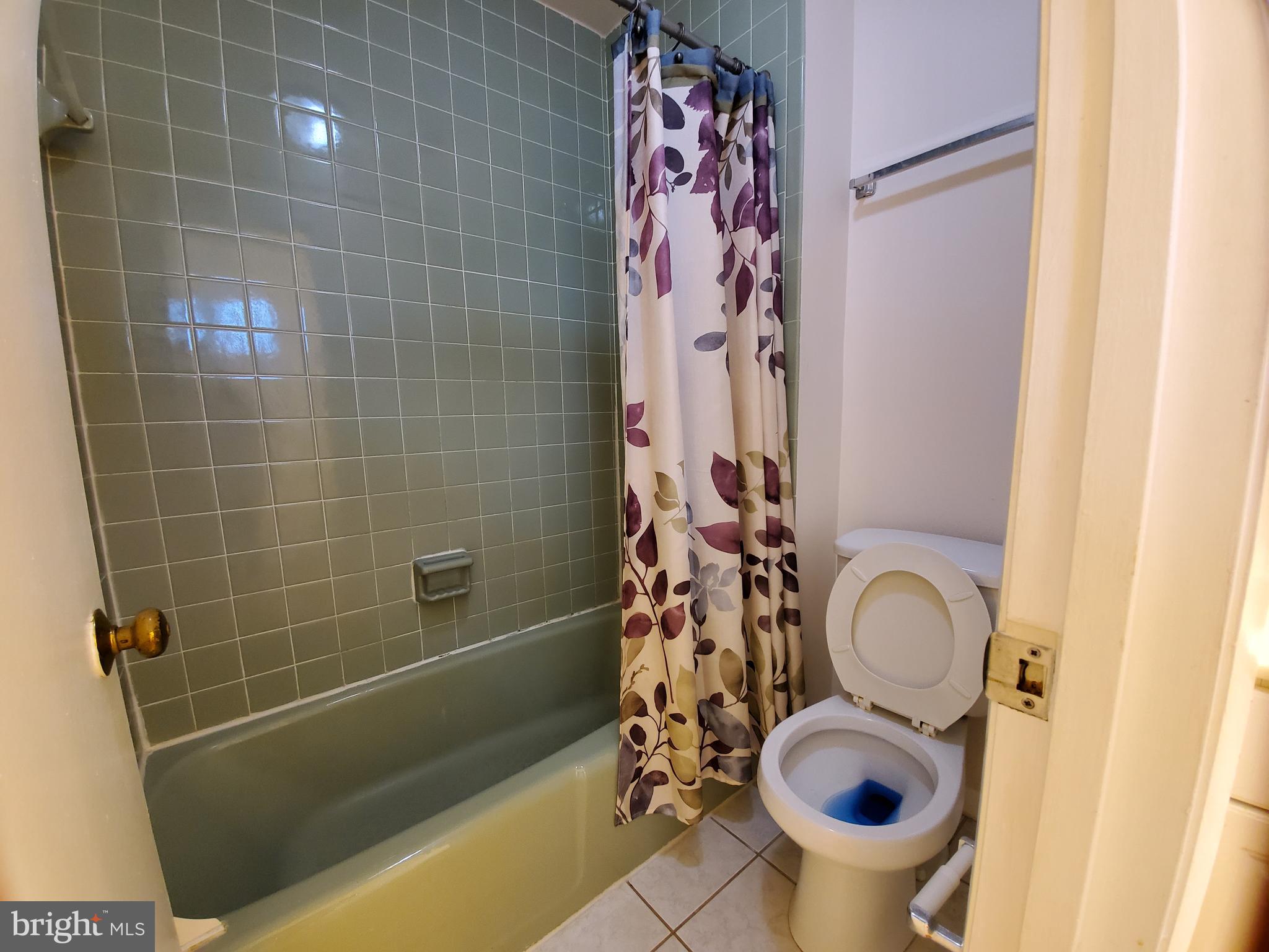 PARK GLEN HEIGHTS - Residential Lease