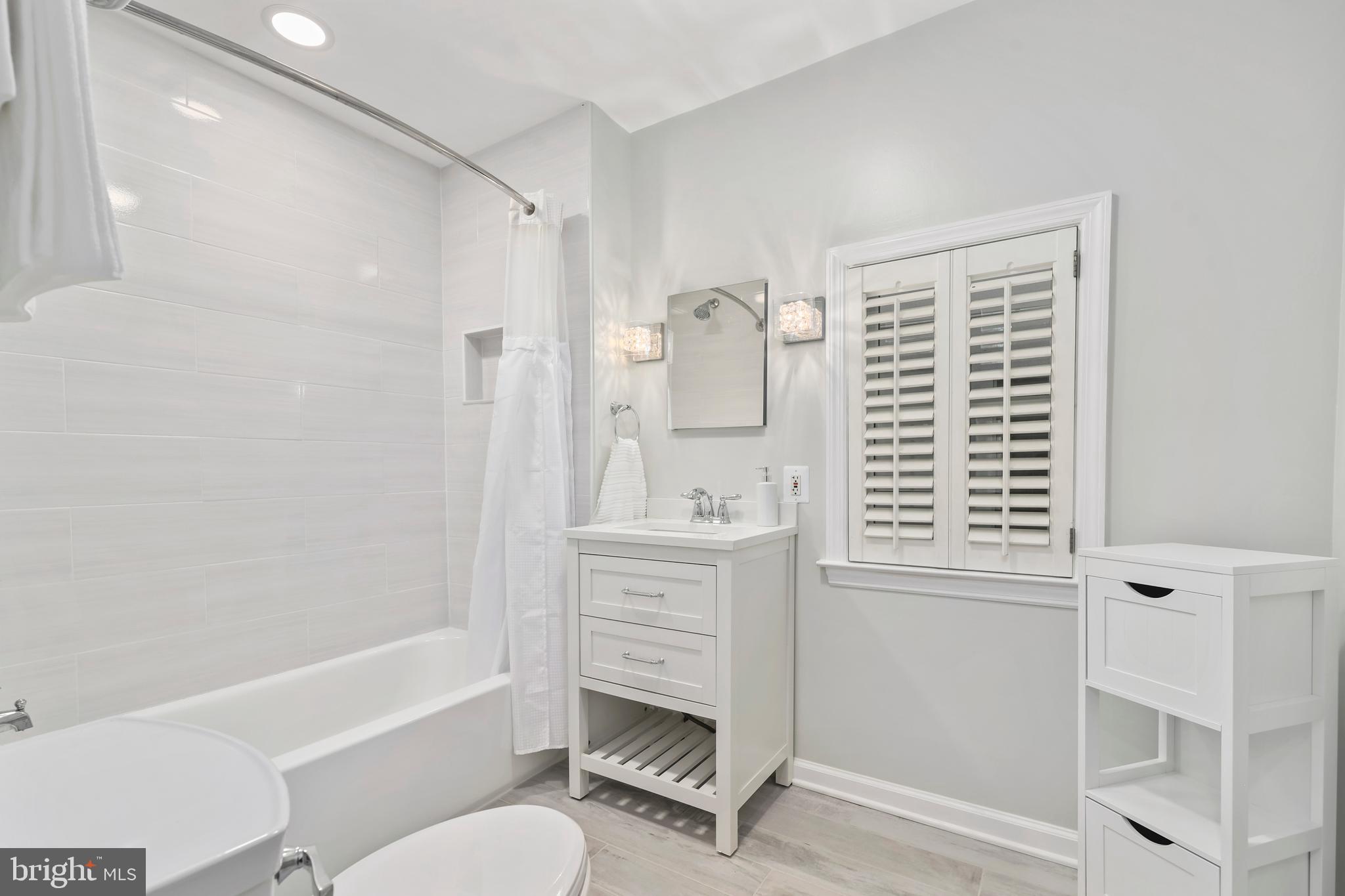 OLD TOWN ALEXANDRIA - Residential