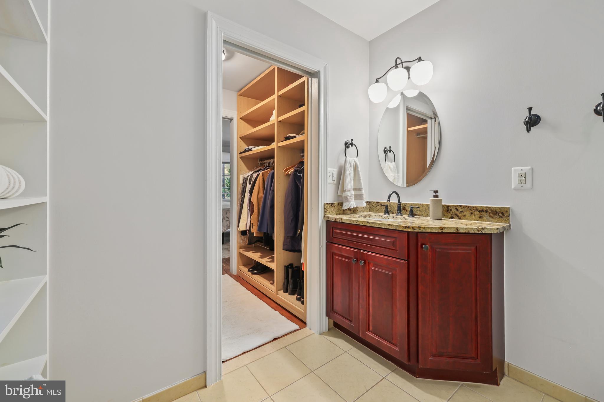 OLD TOWN ALEXANDRIA - Residential