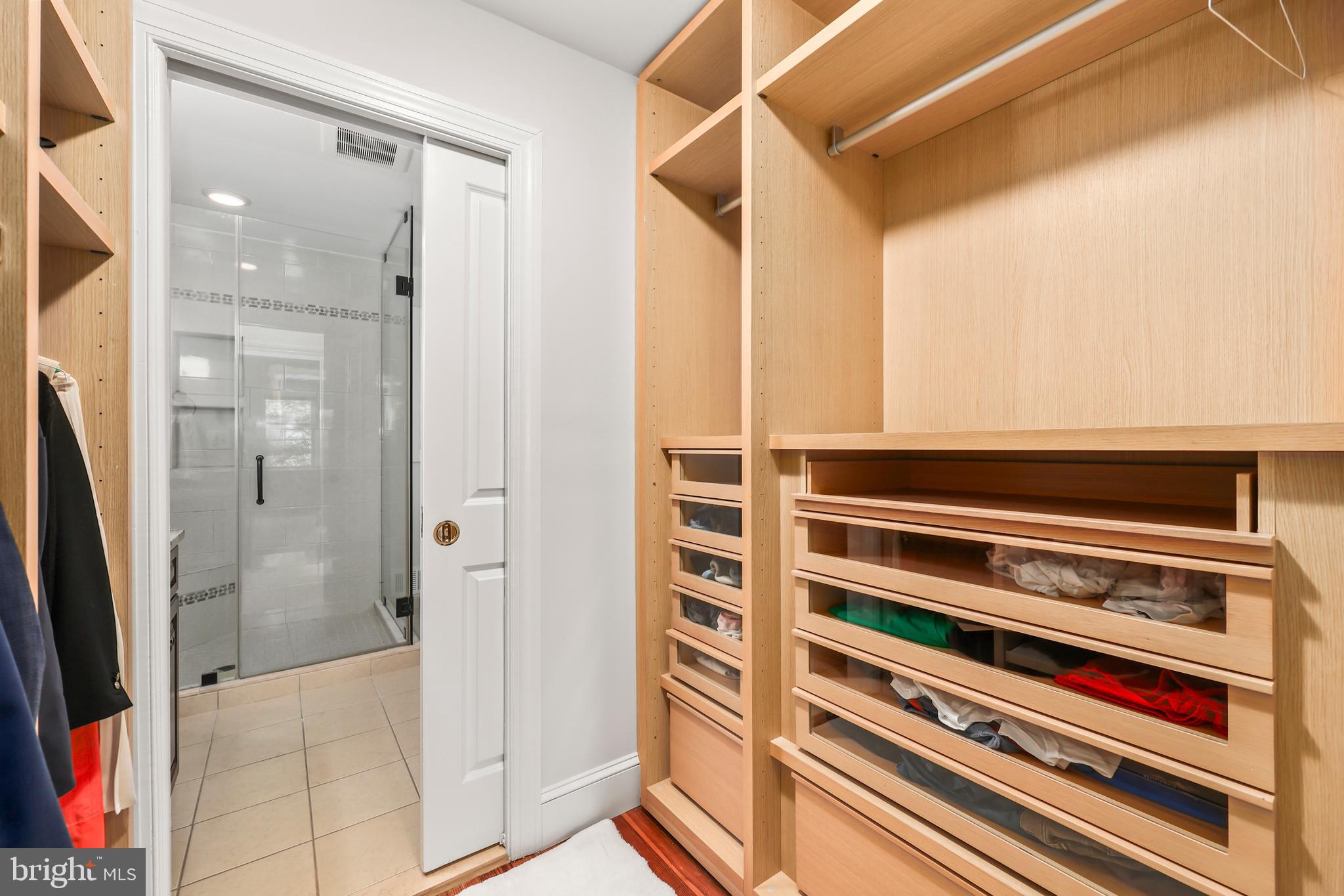 OLD TOWN ALEXANDRIA - Residential