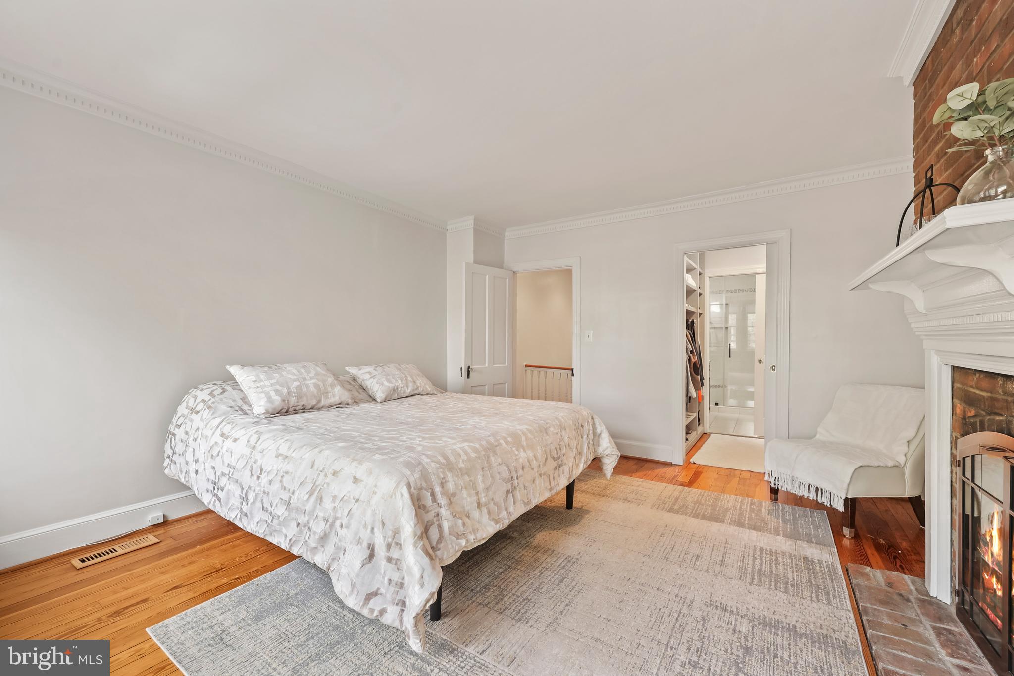 OLD TOWN ALEXANDRIA - Residential