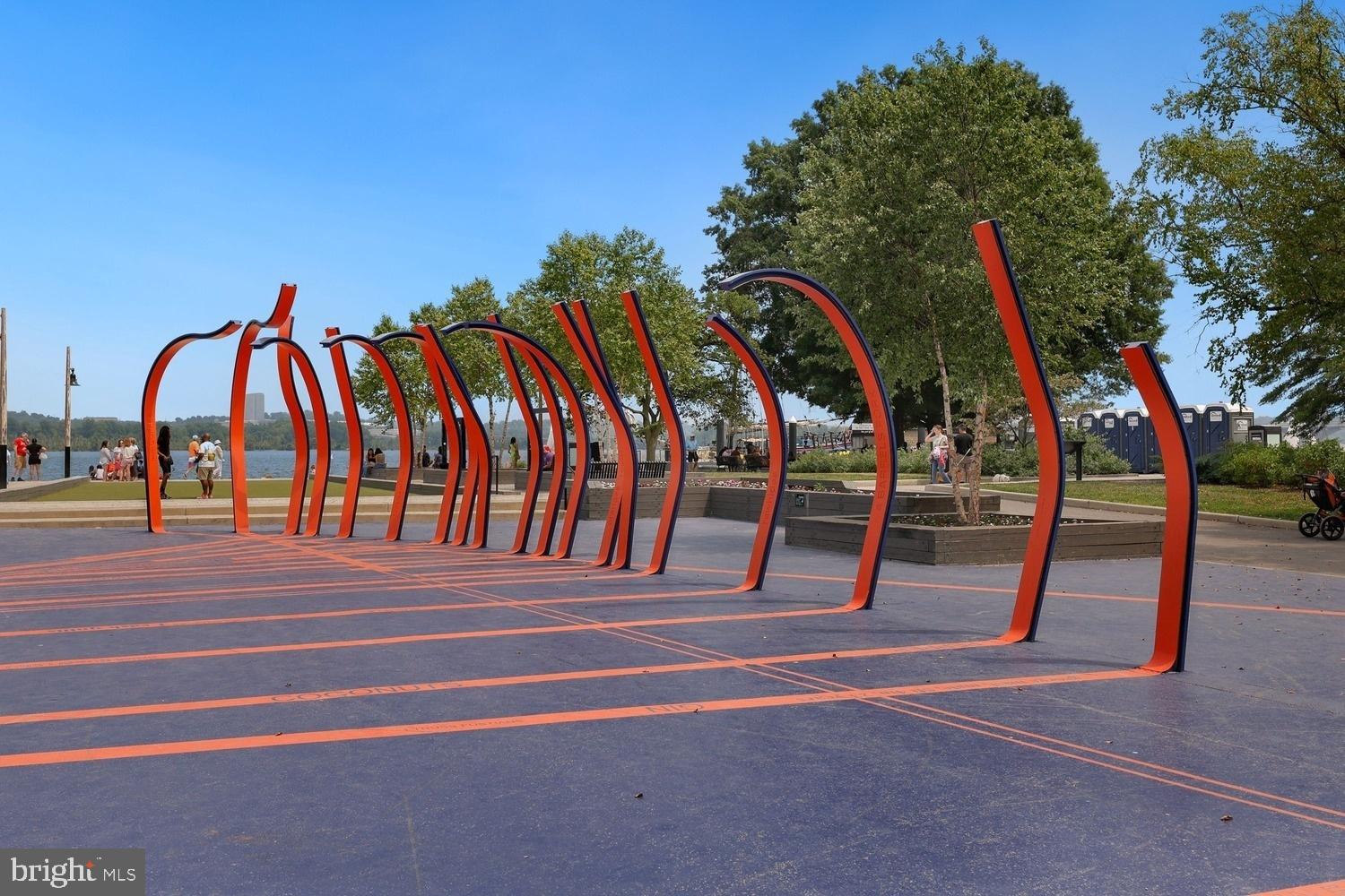 OLD TOWN ALEXANDRIA - Residential