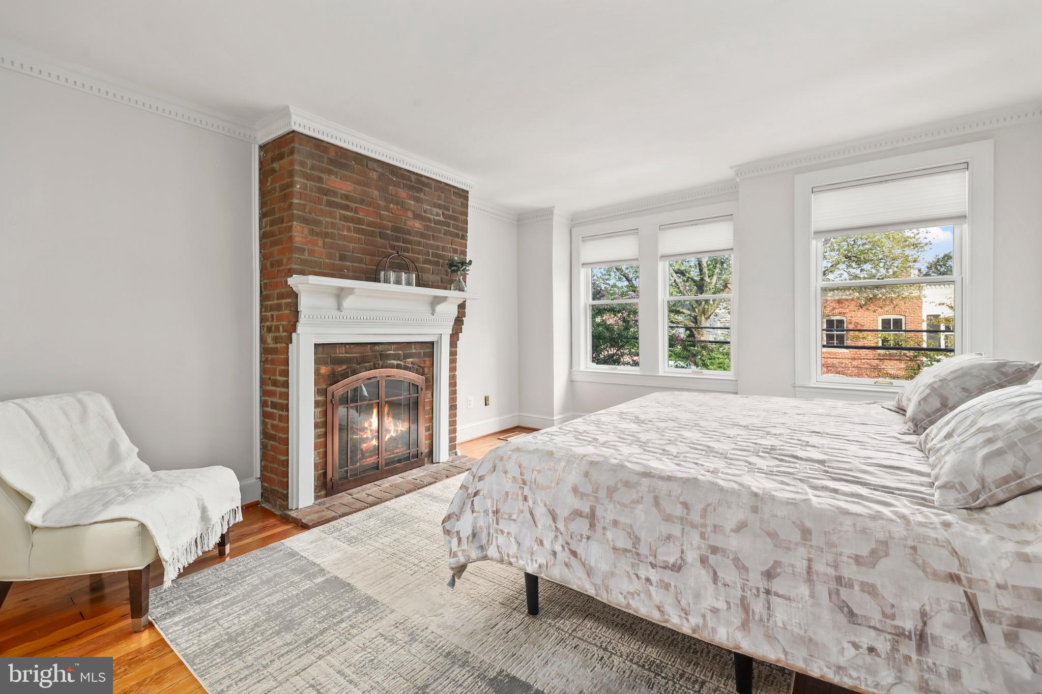 OLD TOWN ALEXANDRIA - Residential