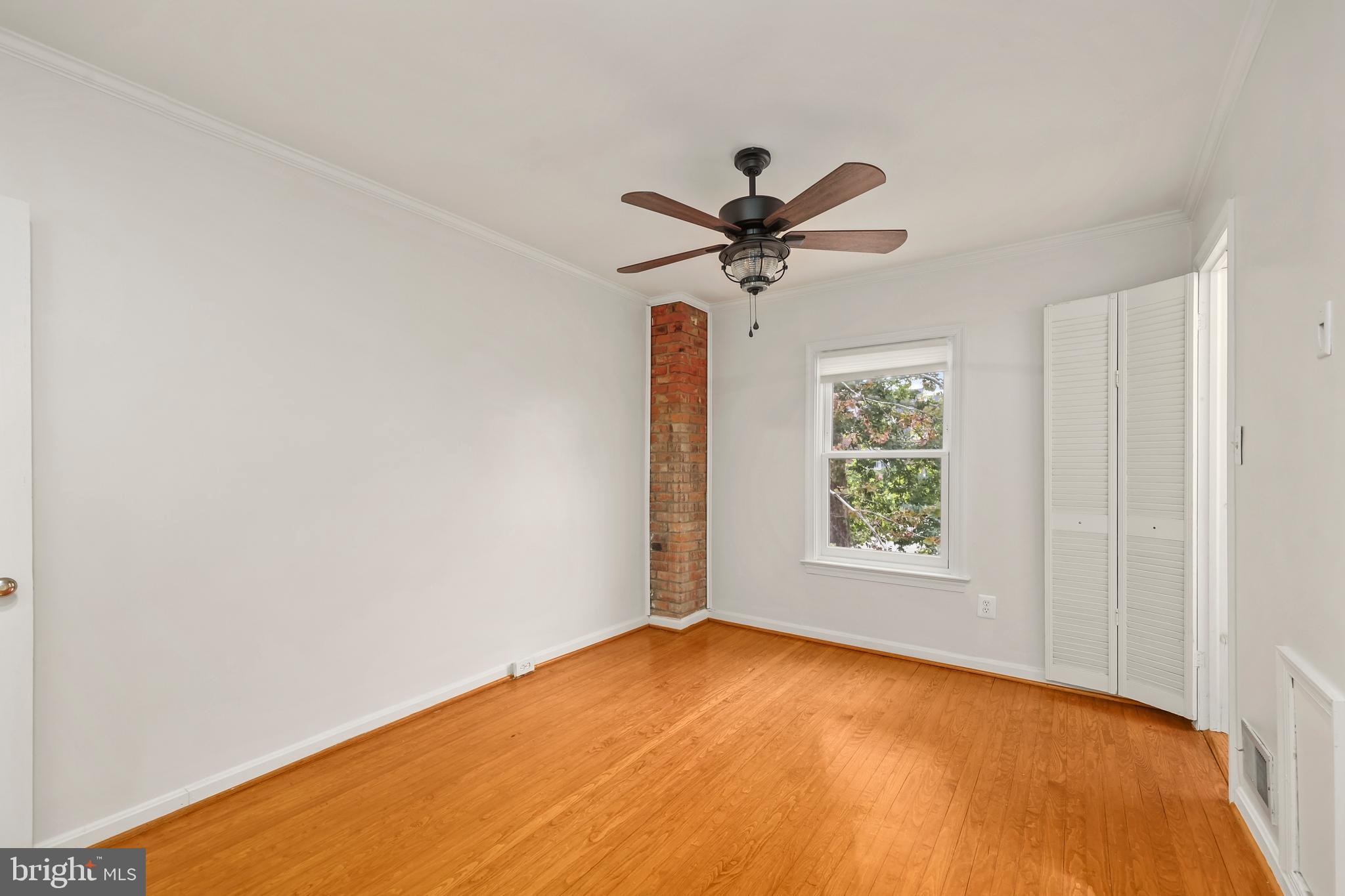 OLD TOWN ALEXANDRIA - Residential