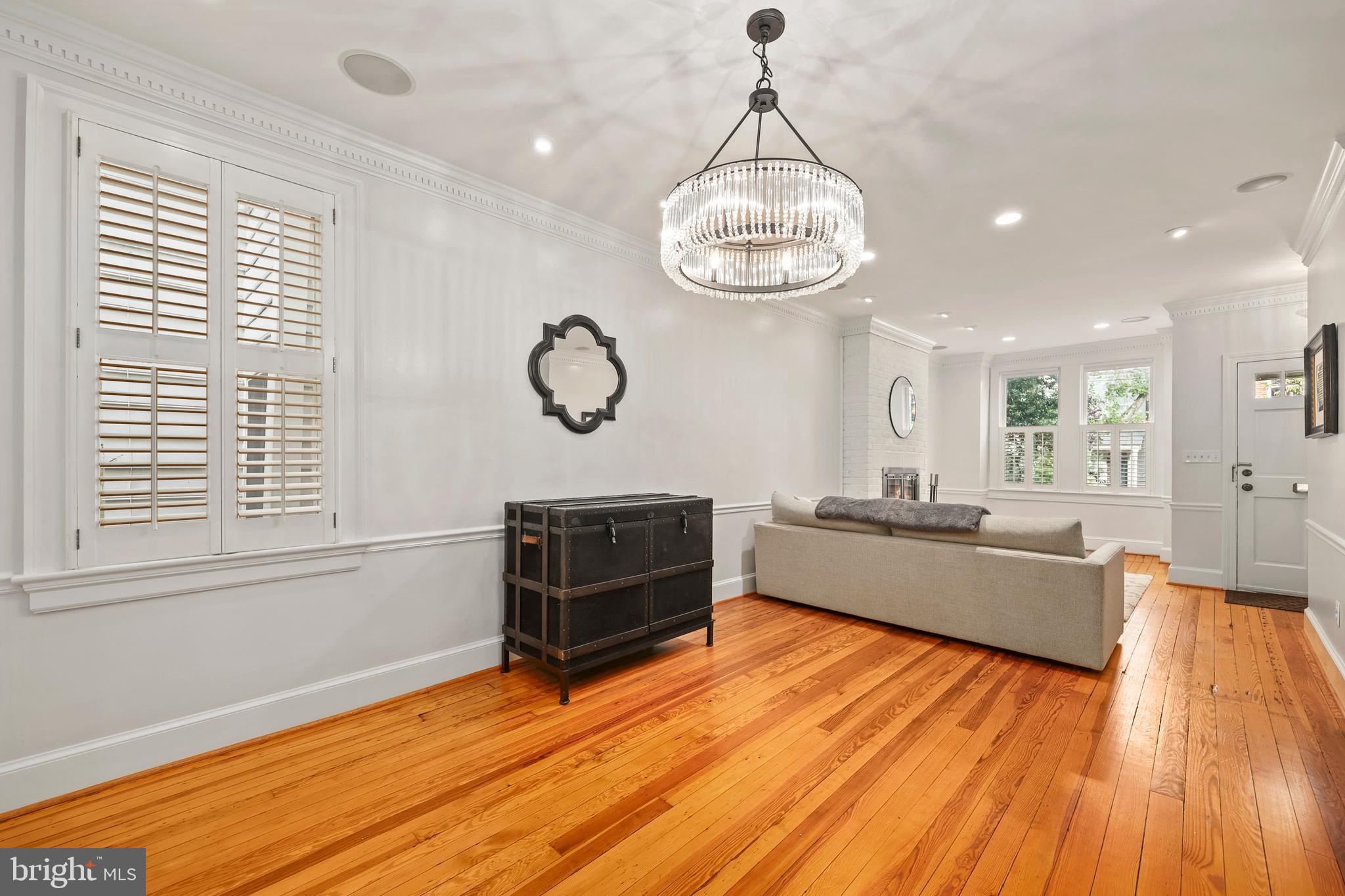 OLD TOWN ALEXANDRIA - Residential